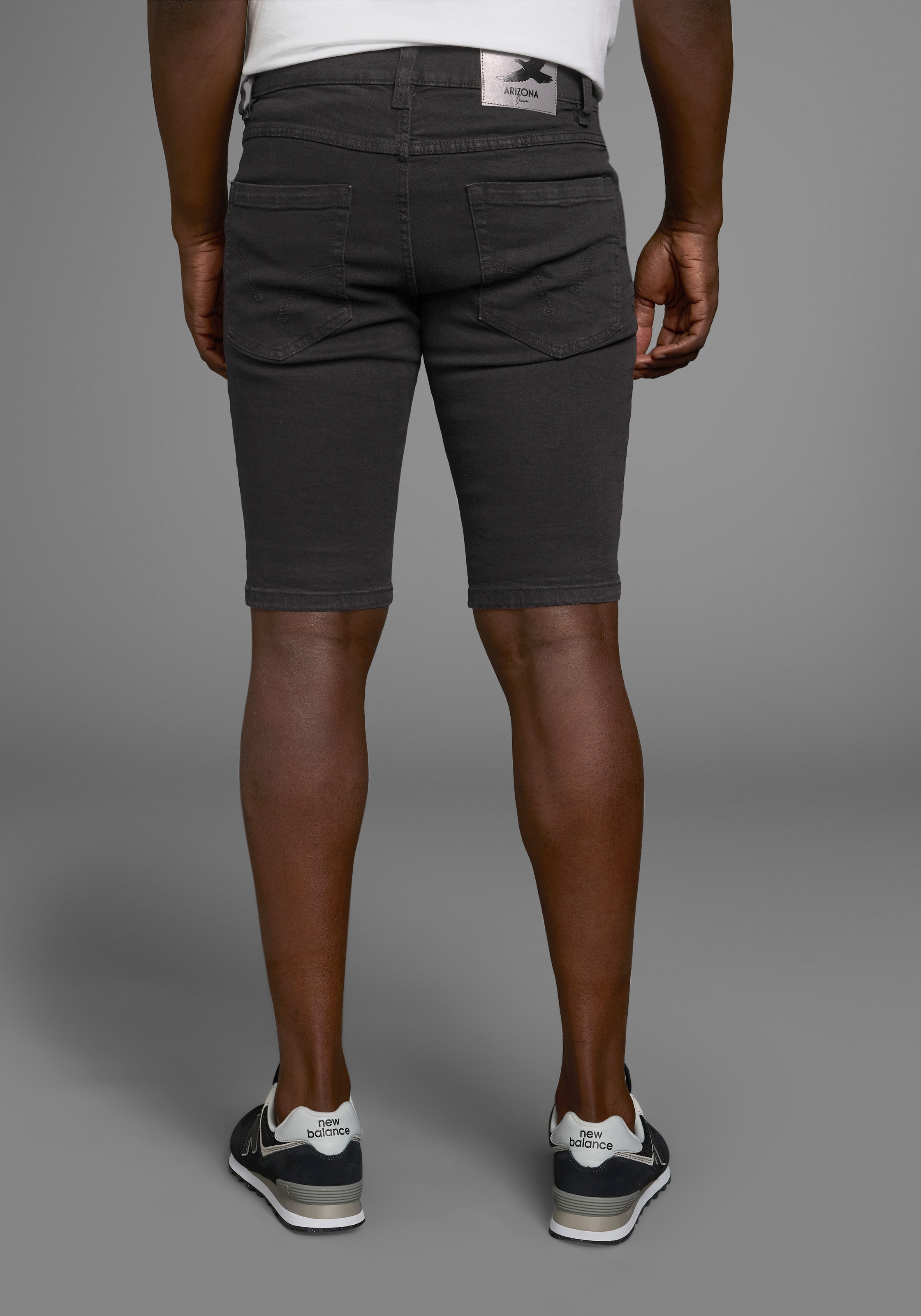 Arizona Jeansshorts, gerader Schnitt, knieumspielende Länge, niedrige Leibh günstig online kaufen