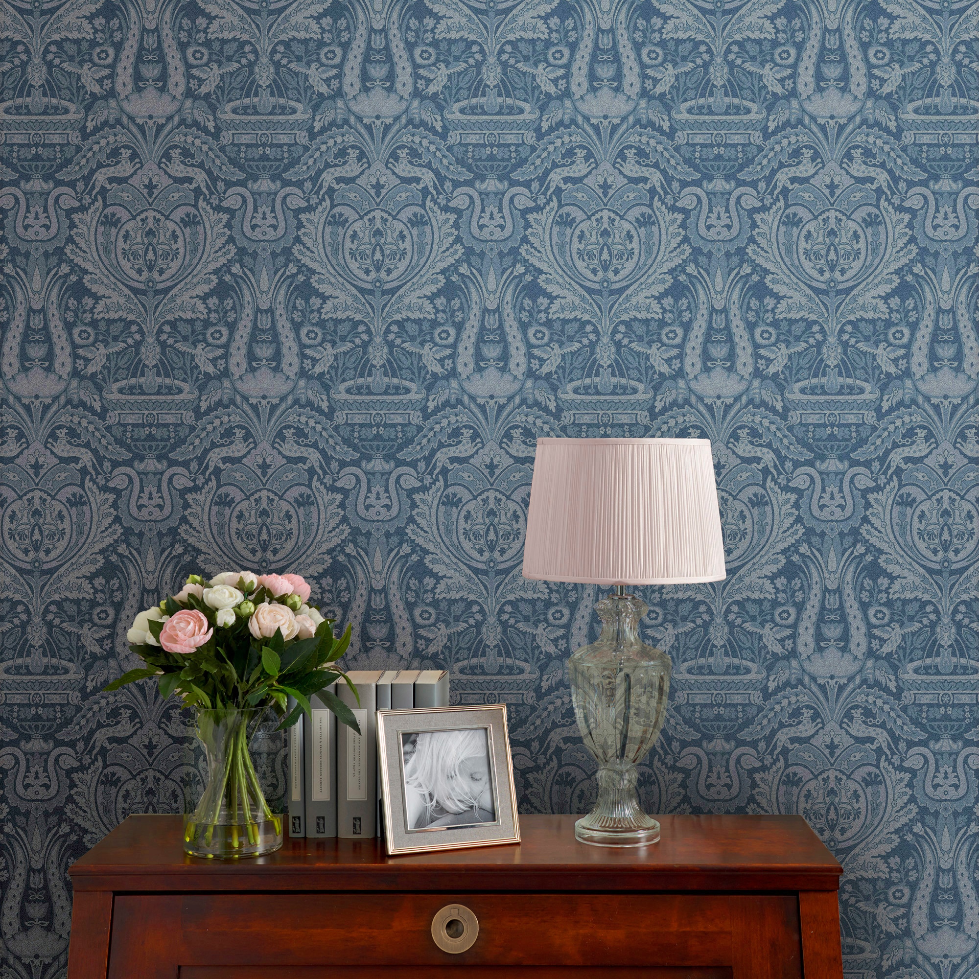 LAURA ASHLEY Vliestapete »Heraldic Damask«, gemustert, FSC® zertifiziert, mit lebhaftem Druck, 10 Meter Länge