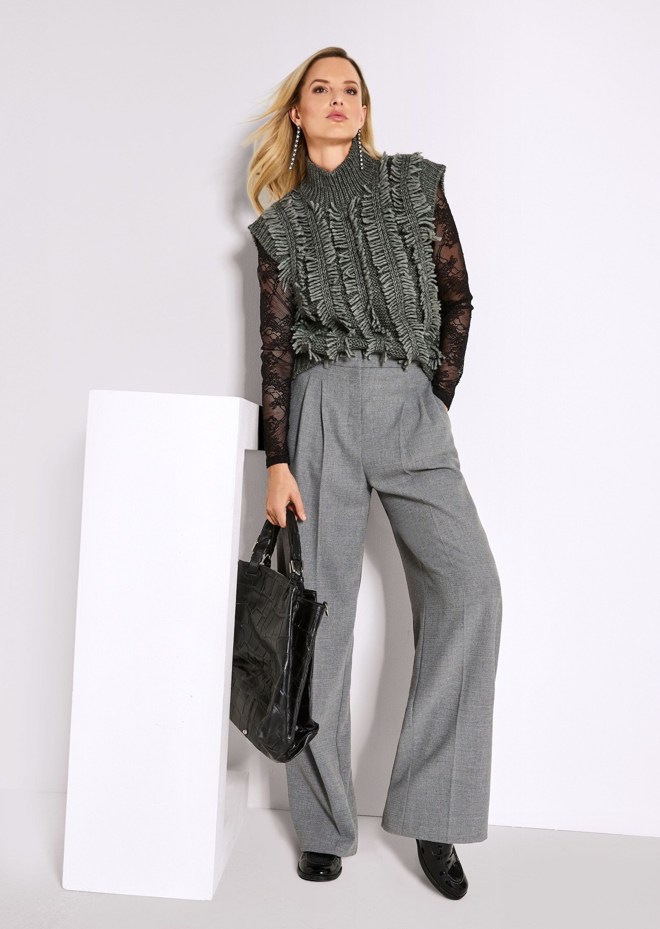 MADELEINE Pullunder »Pullunder Moderner Fransenstrick mit Stehkragen« fancy Fransenstrick