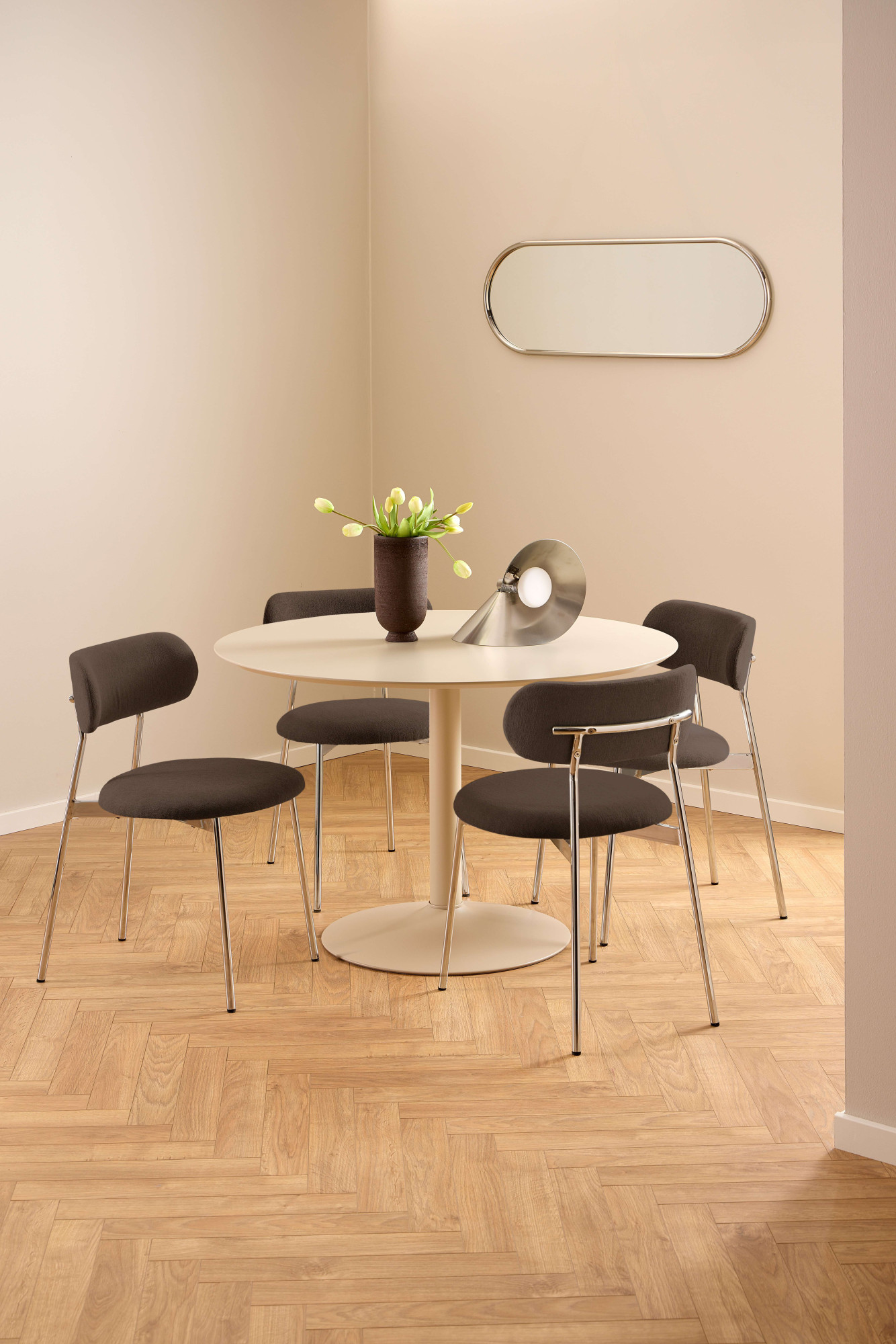 ACTONA GROUP Esszimmerstuhl "Lyric, Küchenstuhl, mit gepolsterter Sitzfläche" (Set) 2 Stk.Stuhl, Chenille, Retro-Futur, Chromstahlgestell, FSC™