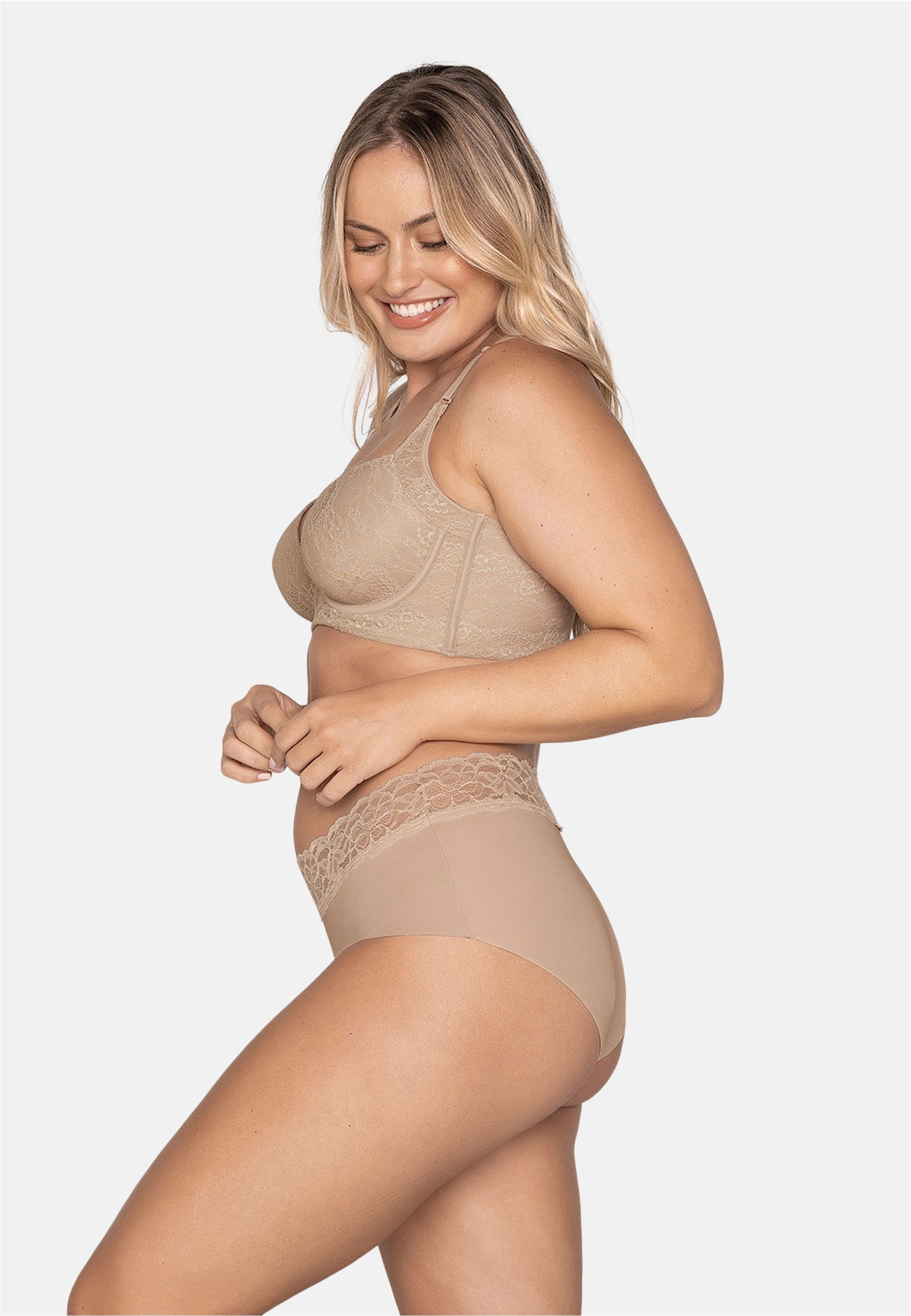 LEONISA Panty, mit floralem Spitzenbesatz