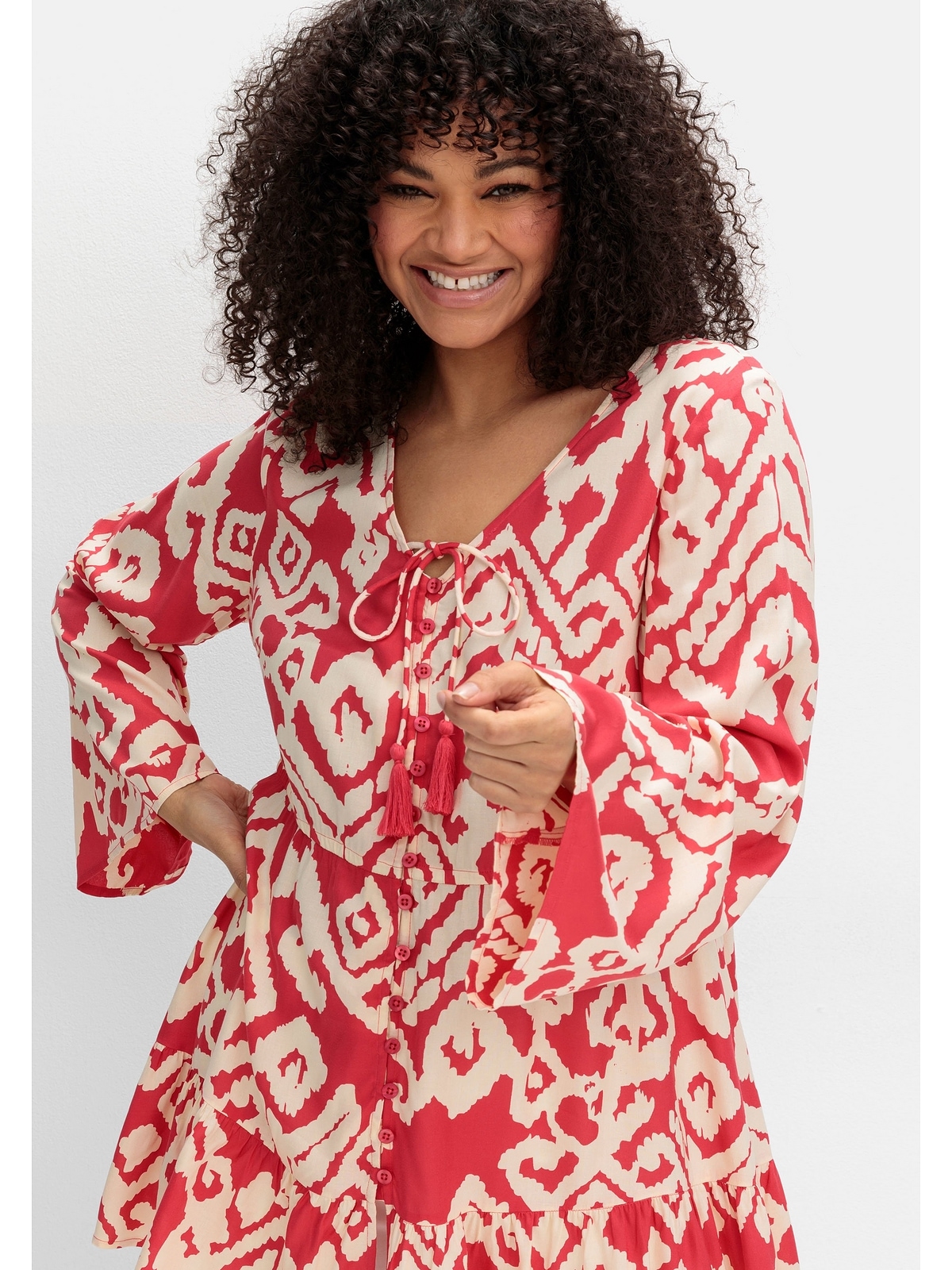 sheego by Joe Browns Longbluse »Große Größen«, mit Grafikprint und Volant am Saum