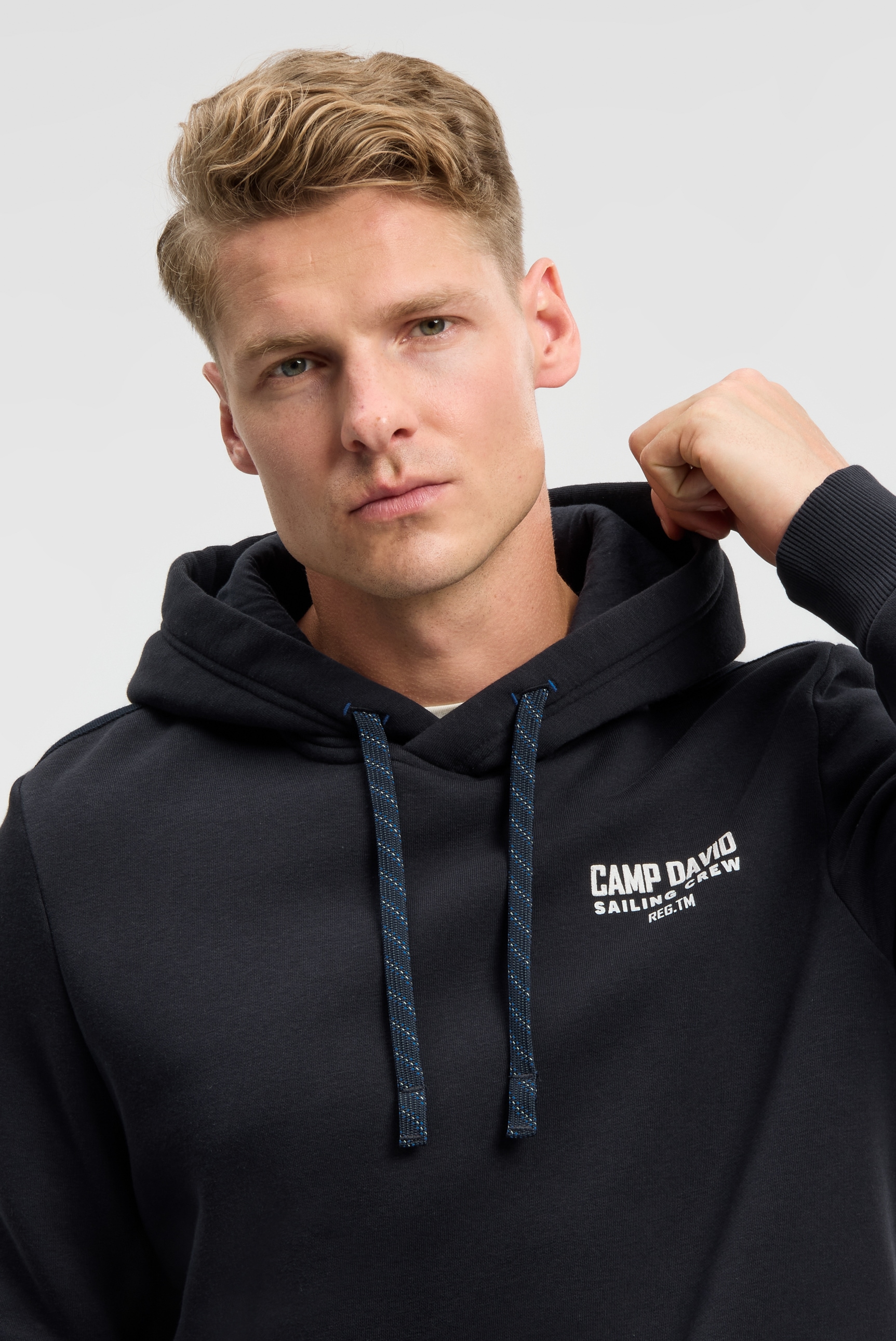 CAMP DAVID Kapuzensweatshirt , mit reflektierenden Details
