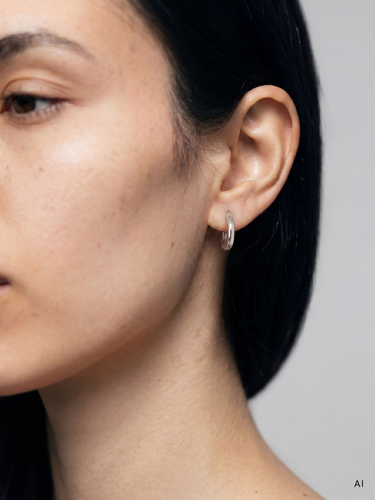 Tamaris Paar Creolen »Edelstahl Schmuck mit abnehmbaren Herz-Einhängern Edgy Heart«