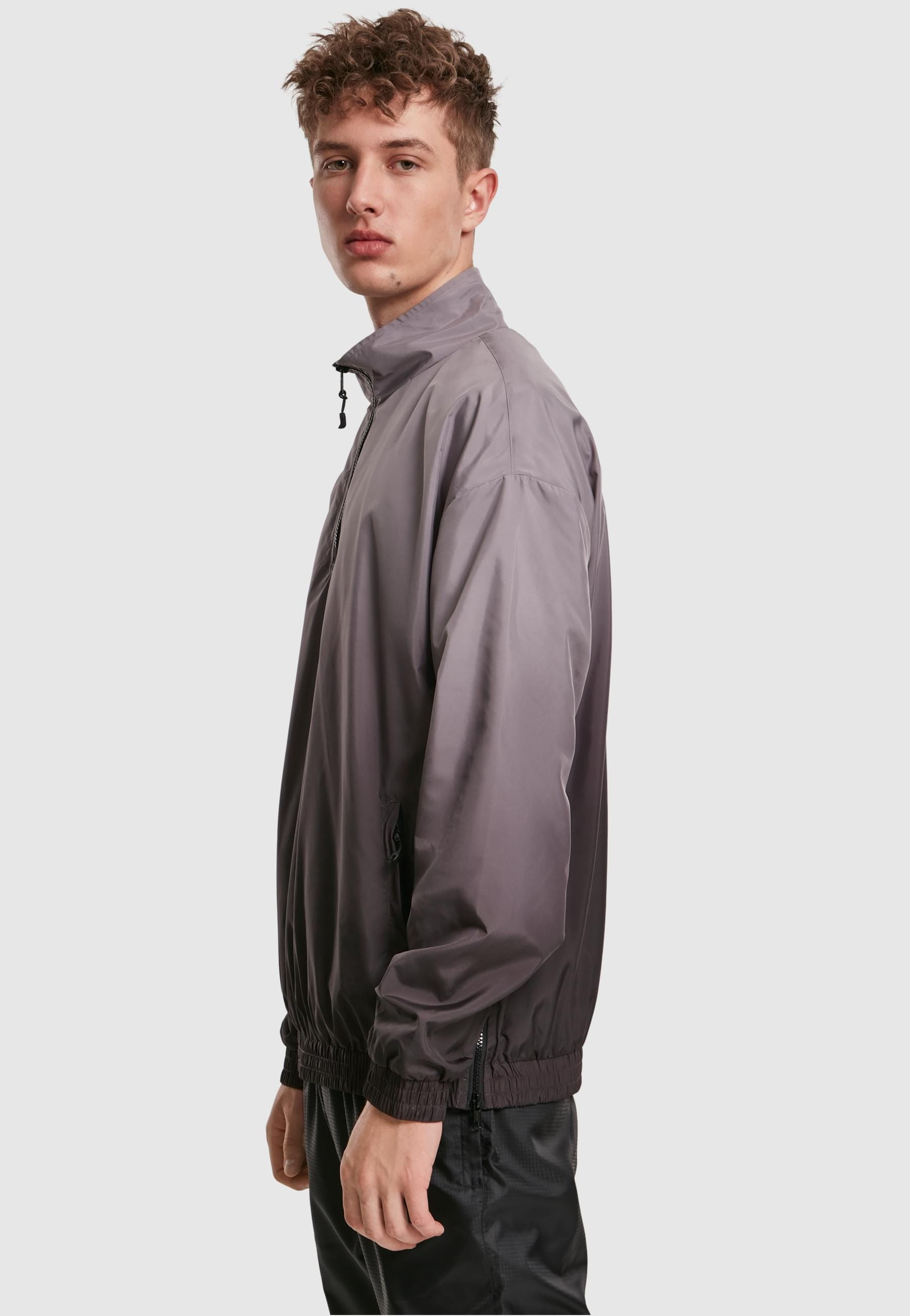 URBAN CLASSICS Allwetterjacke »Urban Classics Herren Gradient Pull Over Jacket«, (1 St.), ohne Kapuze