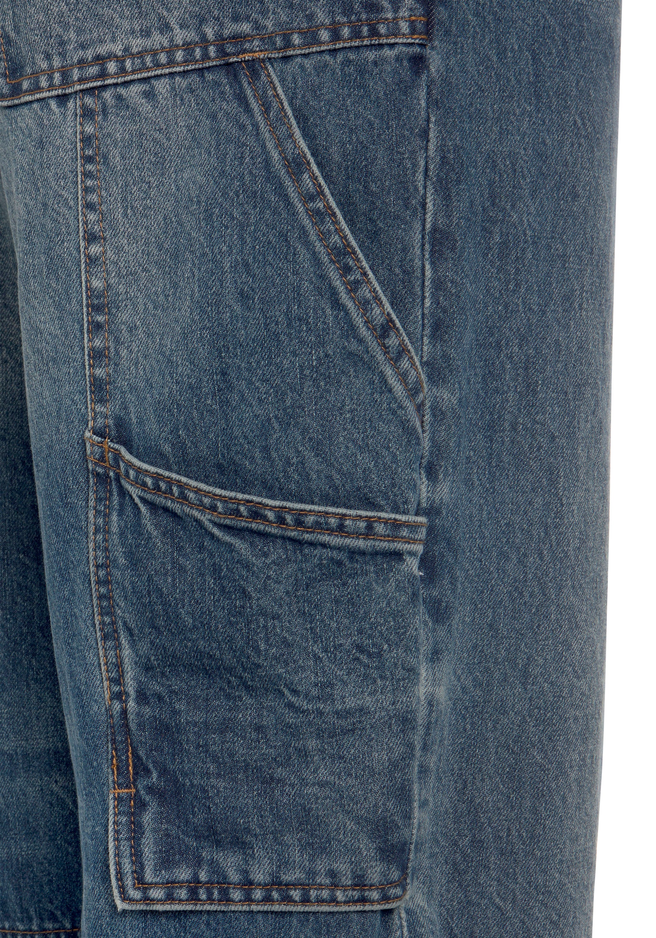 Northern Country Arbeitshose fit), (aus robuster auf praktischen mit 9 Raten Jeans«, mit dehnbarem BAUR | Taschen comfort 100% Jeansstoff, »Multipocket Bund, Baumwolle