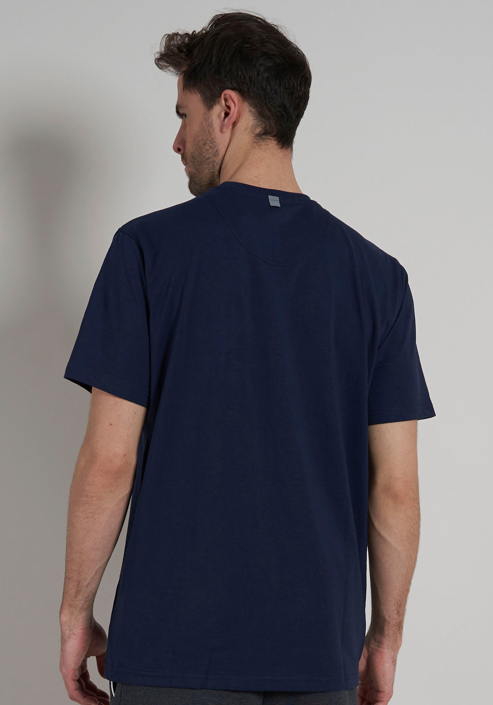 bugatti T-Shirt »Palermo«, Kurzarm, Rundhalsausschnitt, bugatti-Schriftzug vorn