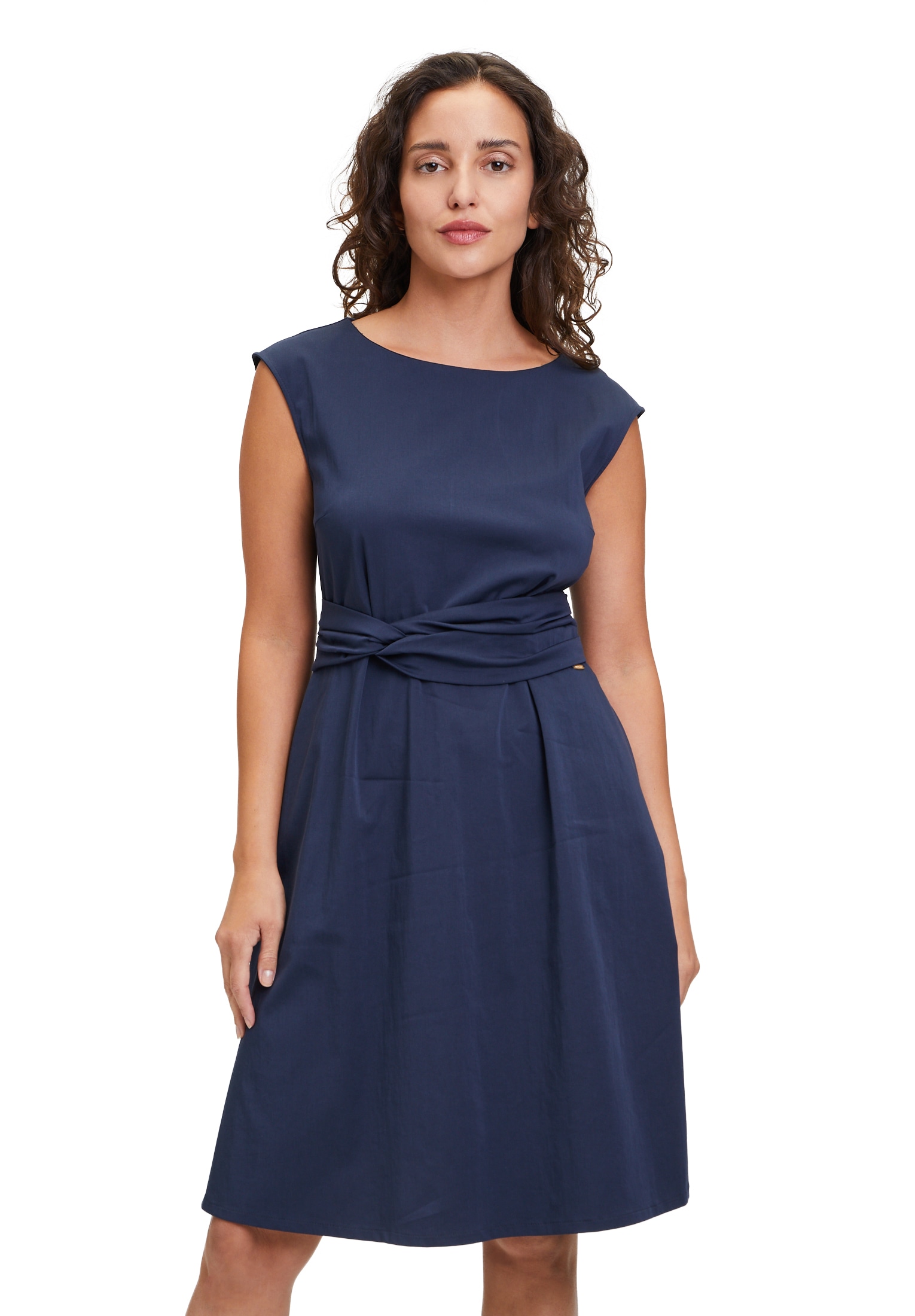 Betty&Co Sommerkleid "Betty & Co Damen Sommerkleid ohne Arm", Form günstig online kaufen