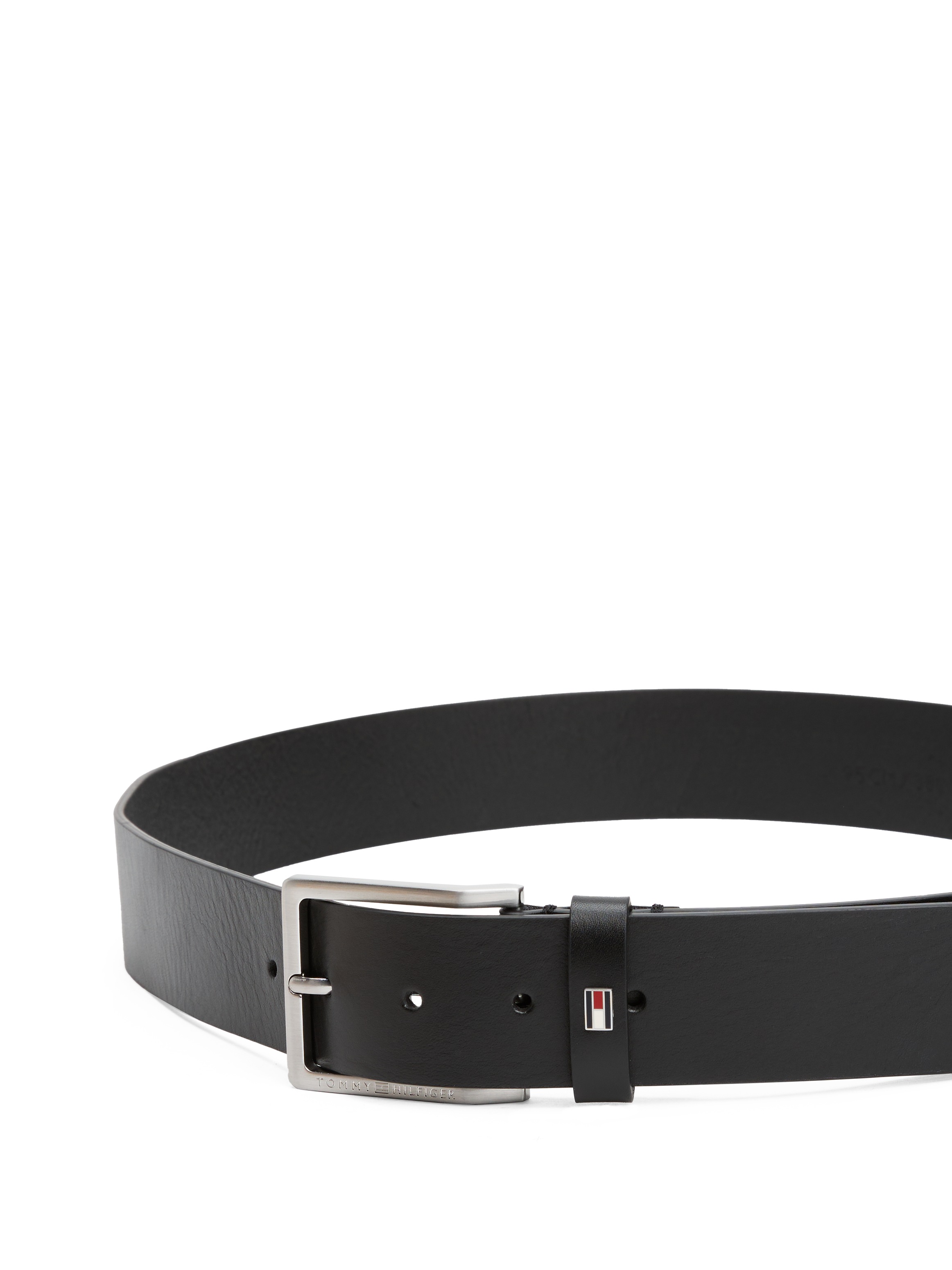 Tommy Hilfiger Ledergürtel »ADAN 3.5 EXT«, Metalllogopatch, Einfachdornschnalle