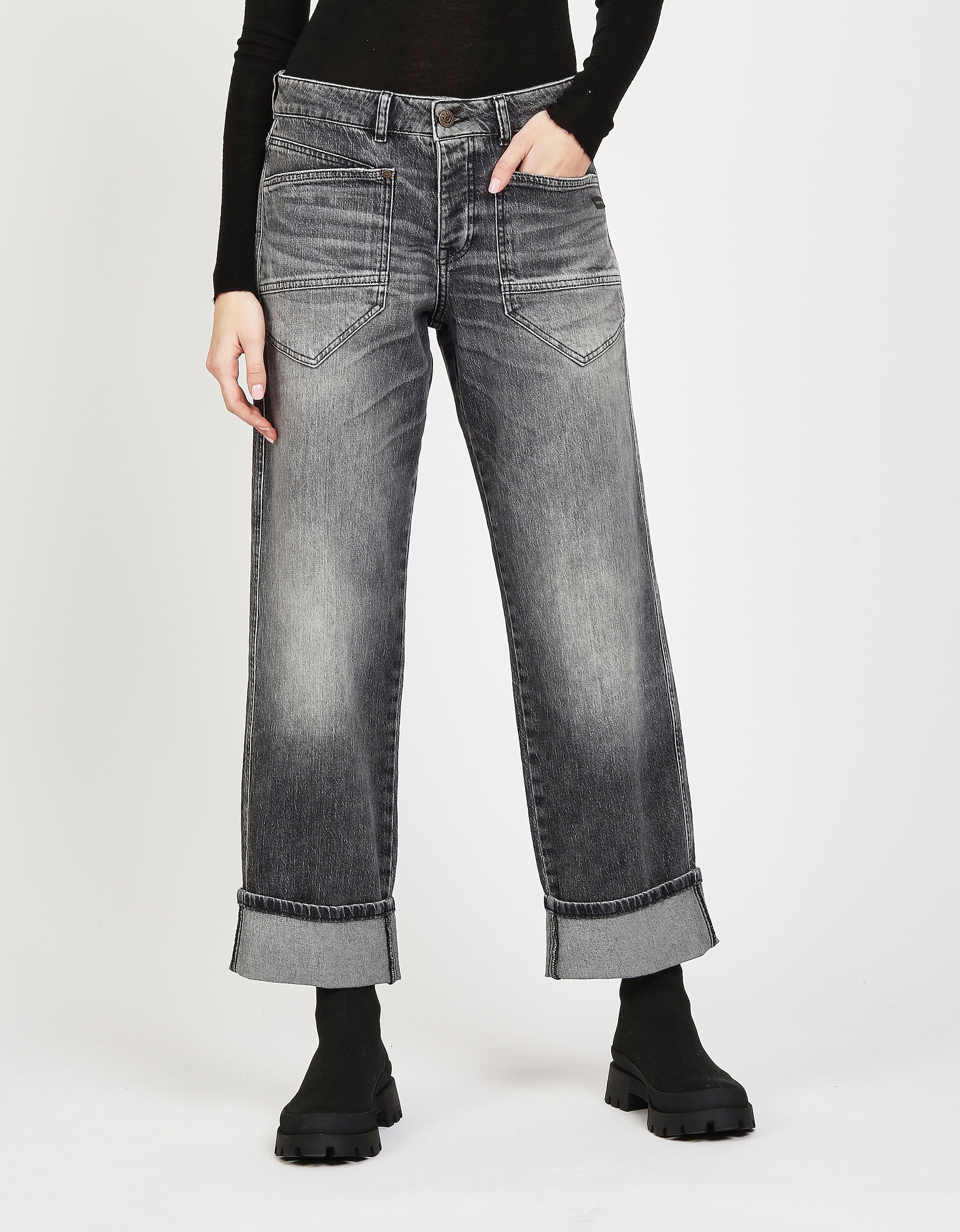GANG Loose-fit-Jeans "94ROBERTA", mit übergroßen aufgesetzten Taschen günstig online kaufen