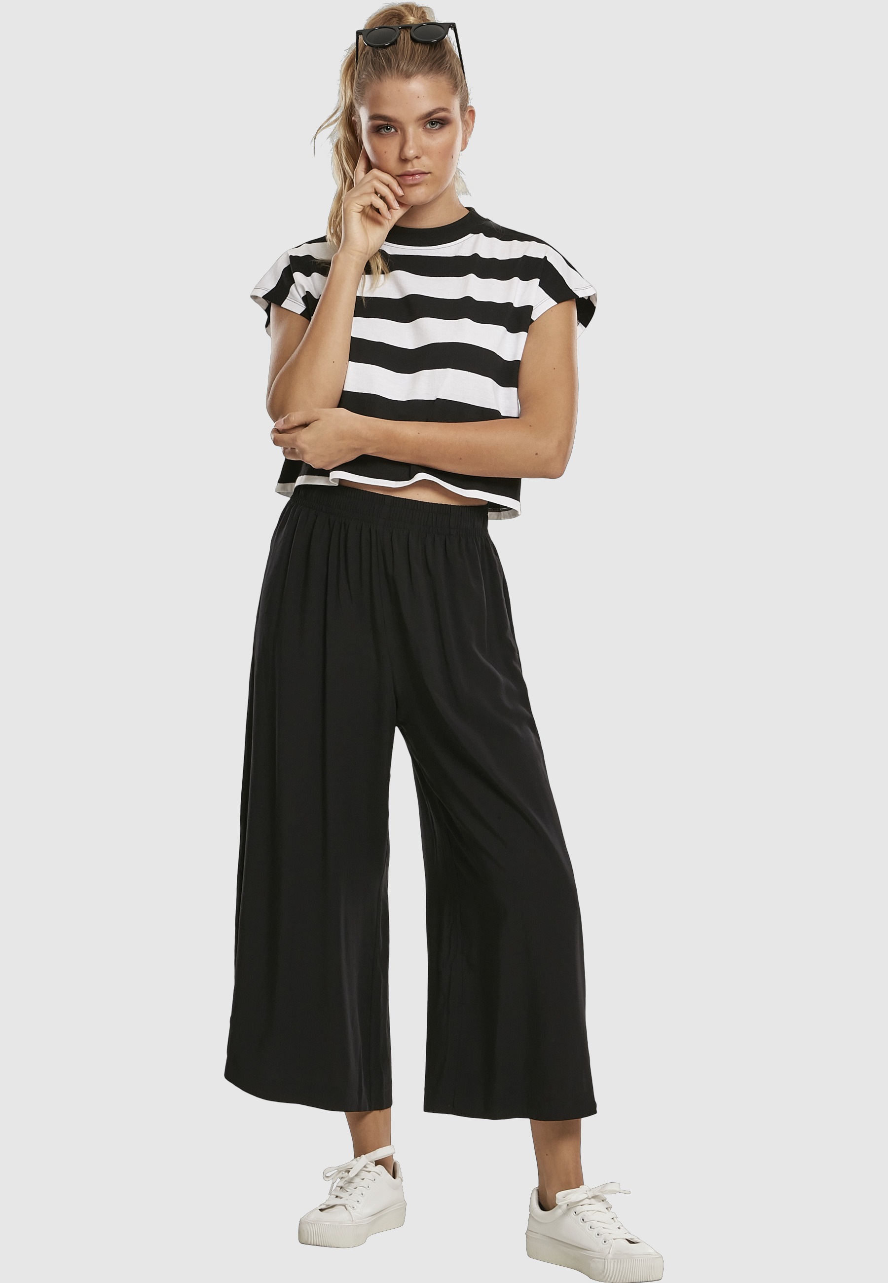 URBAN CLASSICS T-Shirt »Urban Classics Damen Ladies Stripe Short Tee« 1 Stk.