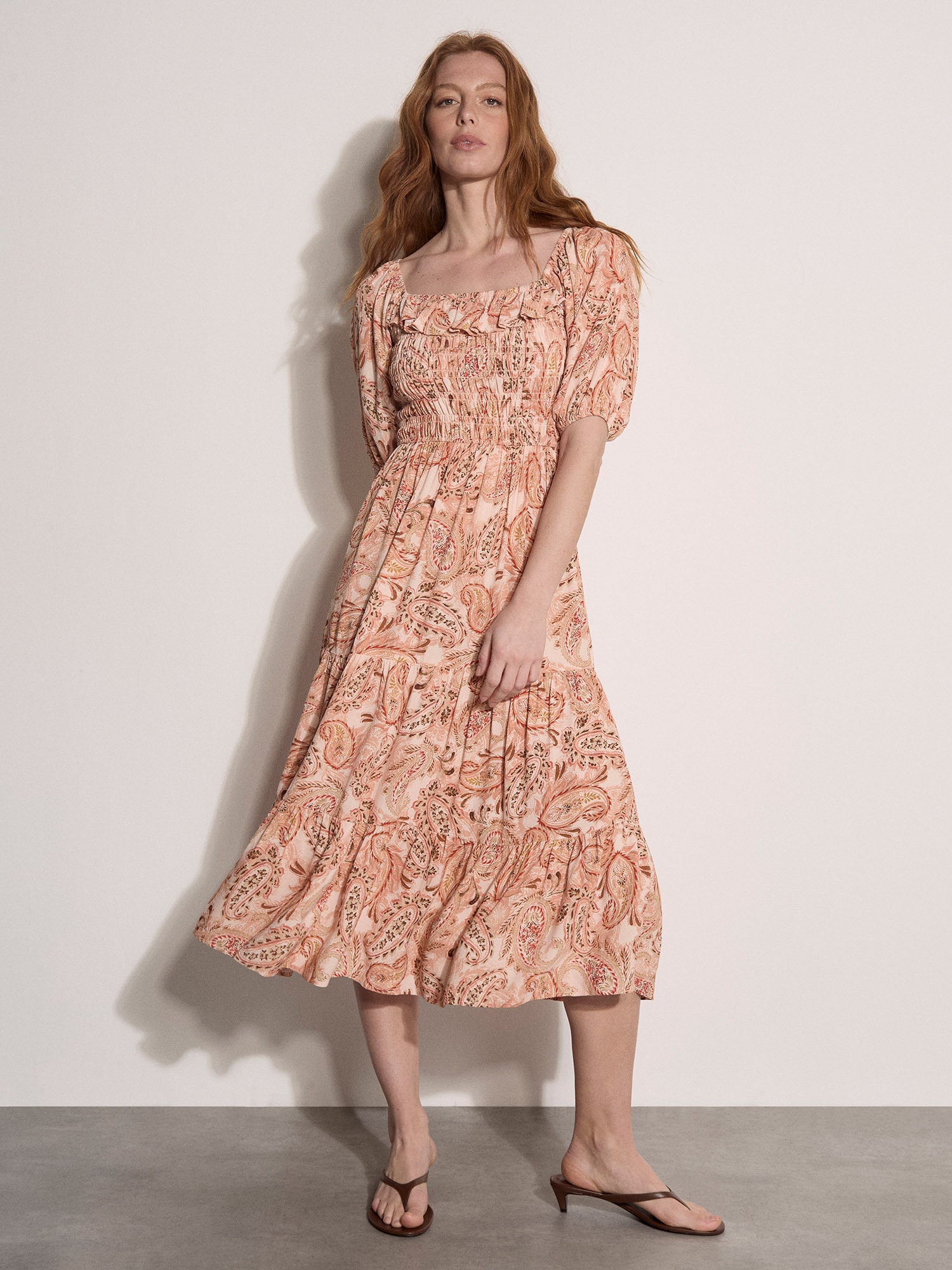 Apricot Midikleid "Midi-Kleid im Milchmädchen-Stil" mit Paisley-Print