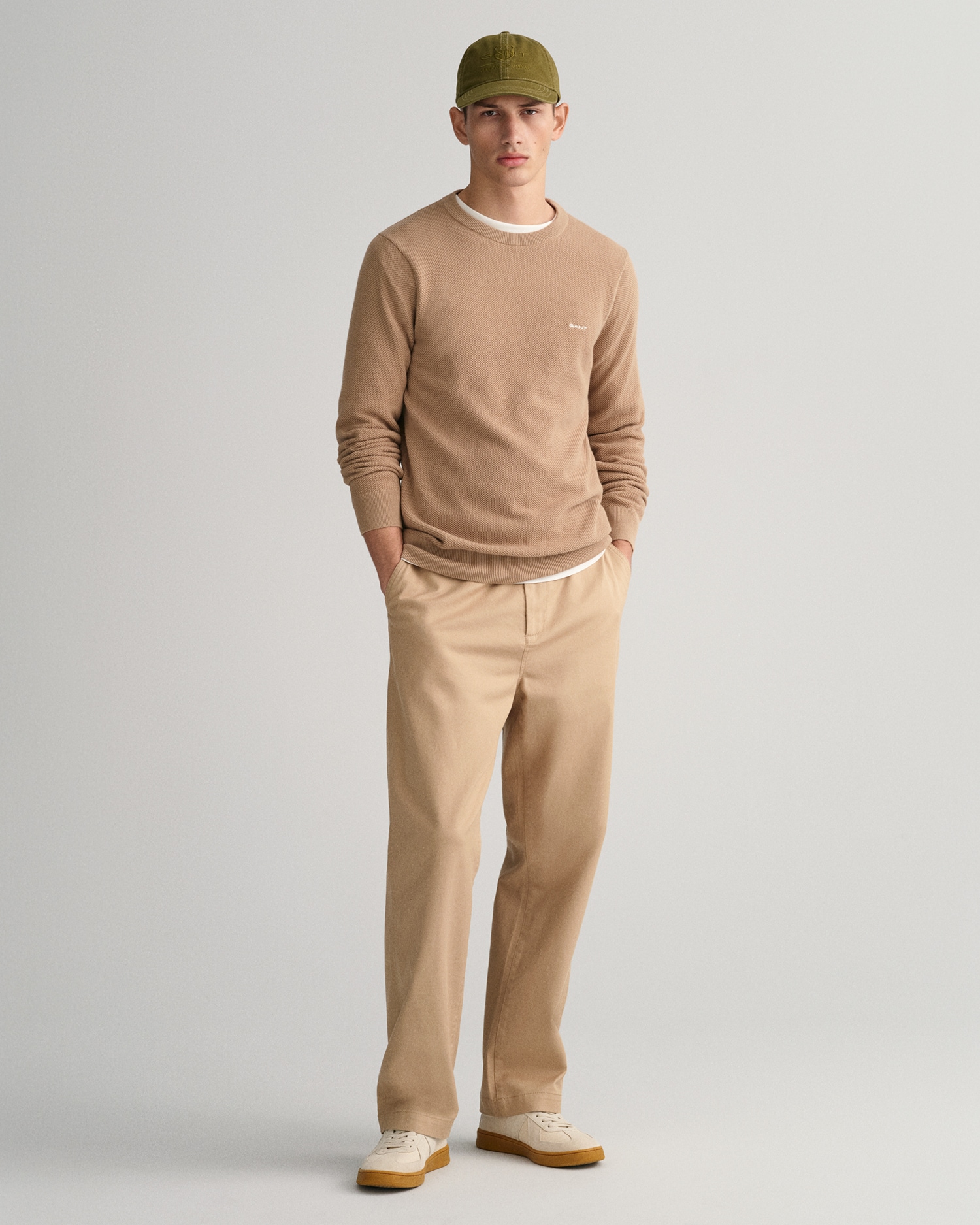 Gant Rundhalspullover »COTTON PIQUE C-NECK«, mit Logostickerei auf der Brust