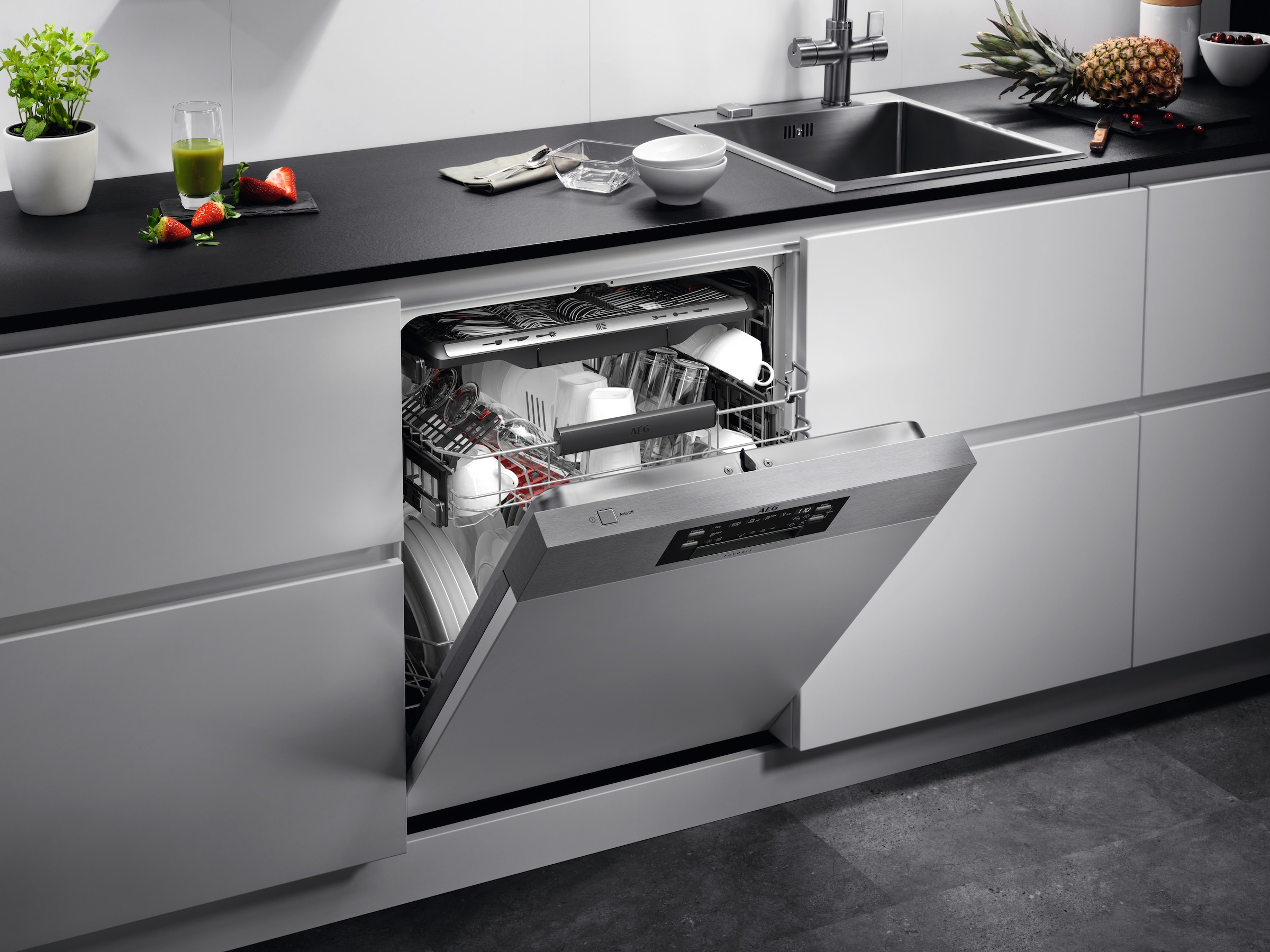 AEG teilintegrierbarer Geschirrspüler 7000 »FEE7676APM«, 14 Maßgedecke, AEG Geschirrspüler der Serie 7000 mit GlassCare