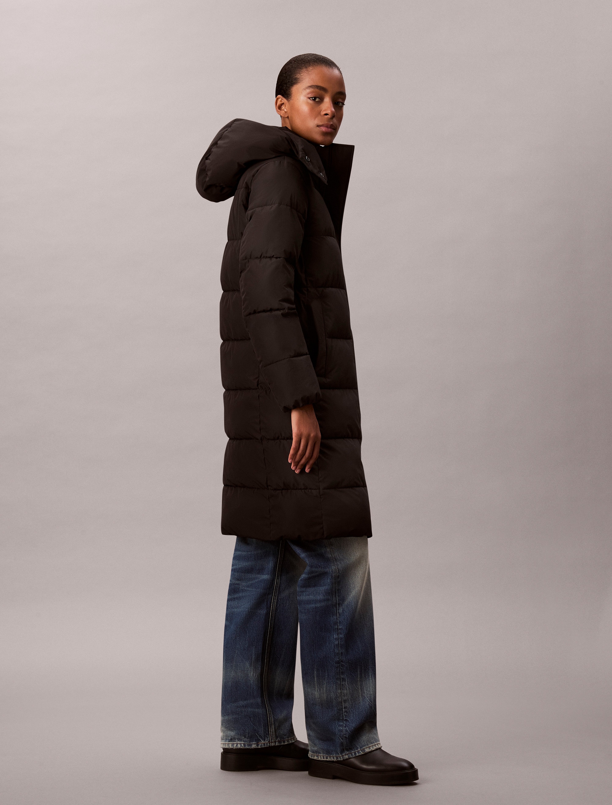 Calvin Klein Jeans Steppmantel, abnehmbare Kapuze, kastige, lange Passform, wattiert