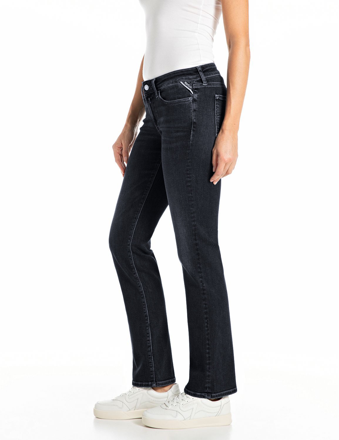 Replay Bootcut-Jeans »NEW LUZ« mit gesticktem R an der Gesäßtasche