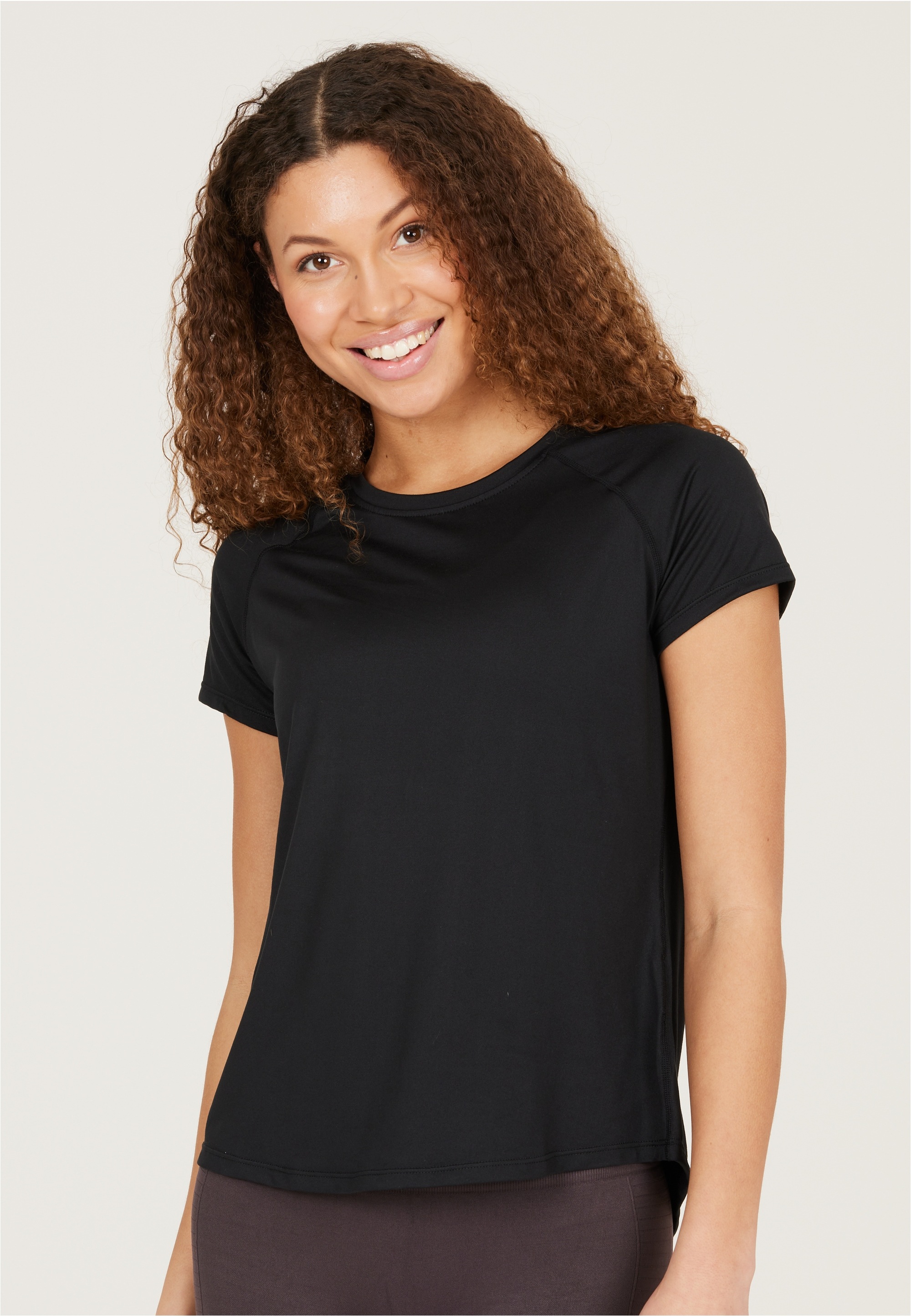ATHLECIA Funktionsshirt "Gaina" aus weichem Material