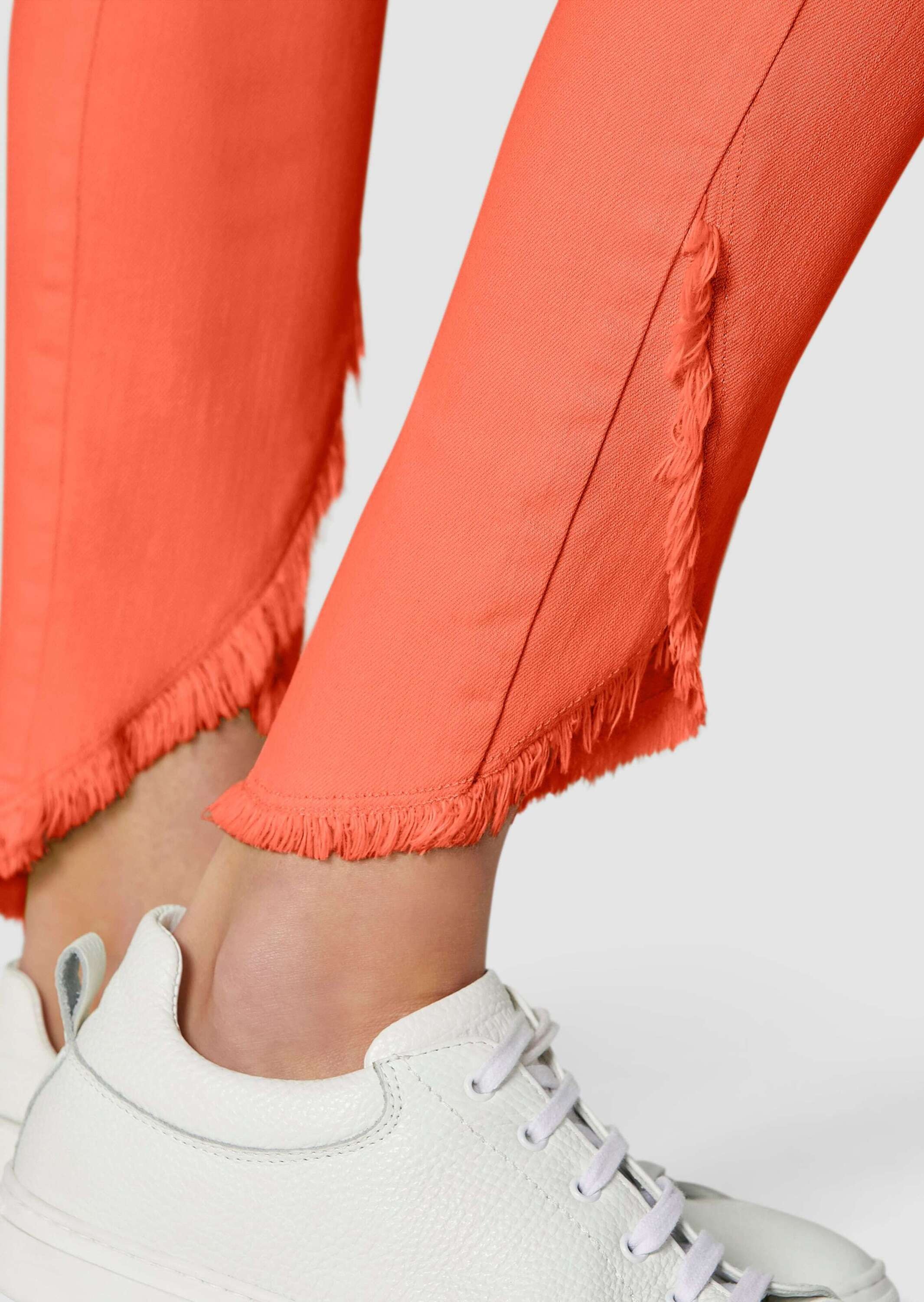 MADELEINE Regular-fit-Jeans »Jeans Verkürzte 5-Pocket-Hose mit Fransen«
