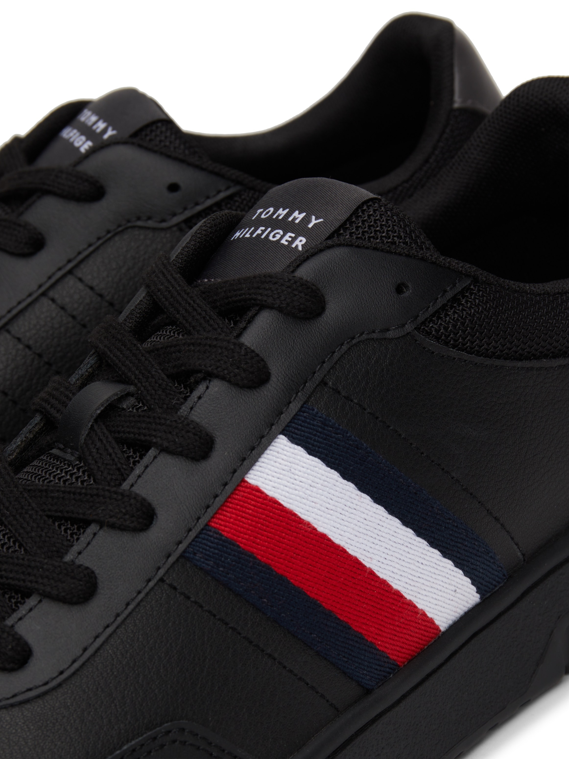 Tommy Hilfiger Plateausneaker »TH BASKET CORE LITE«, Freizeitschuh, Halbschuh, Schnürschuh mit gepolstertem Schaftrand