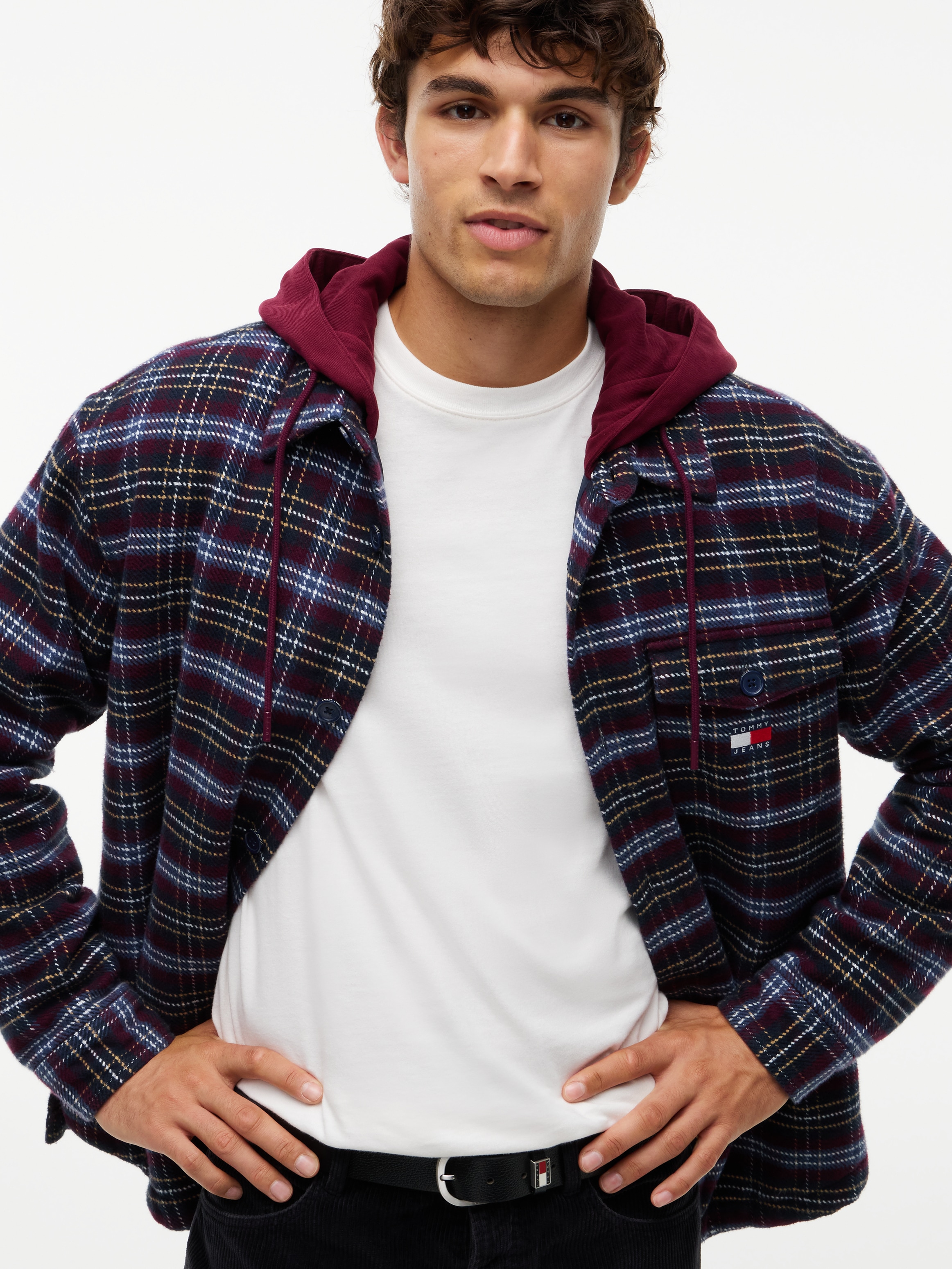 Tommy Jeans Hemdjacke »TJM LOGO HOODED OVERSHIRT« mit Kapuze Oversized Fit