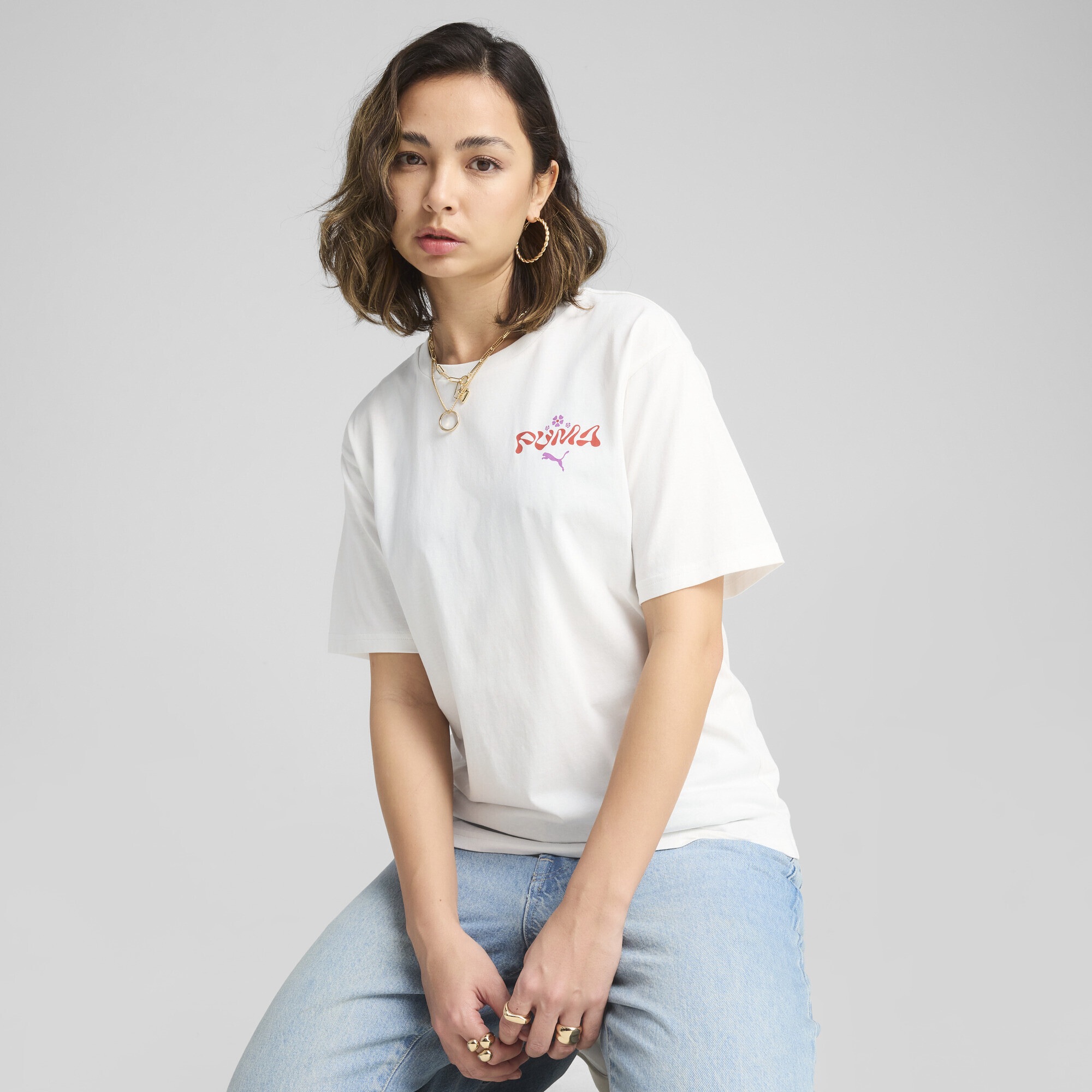 PUMA T-Shirt »ESS FLORAL PACK Relaxed Fit T-Shirt mit Grafik Damen«