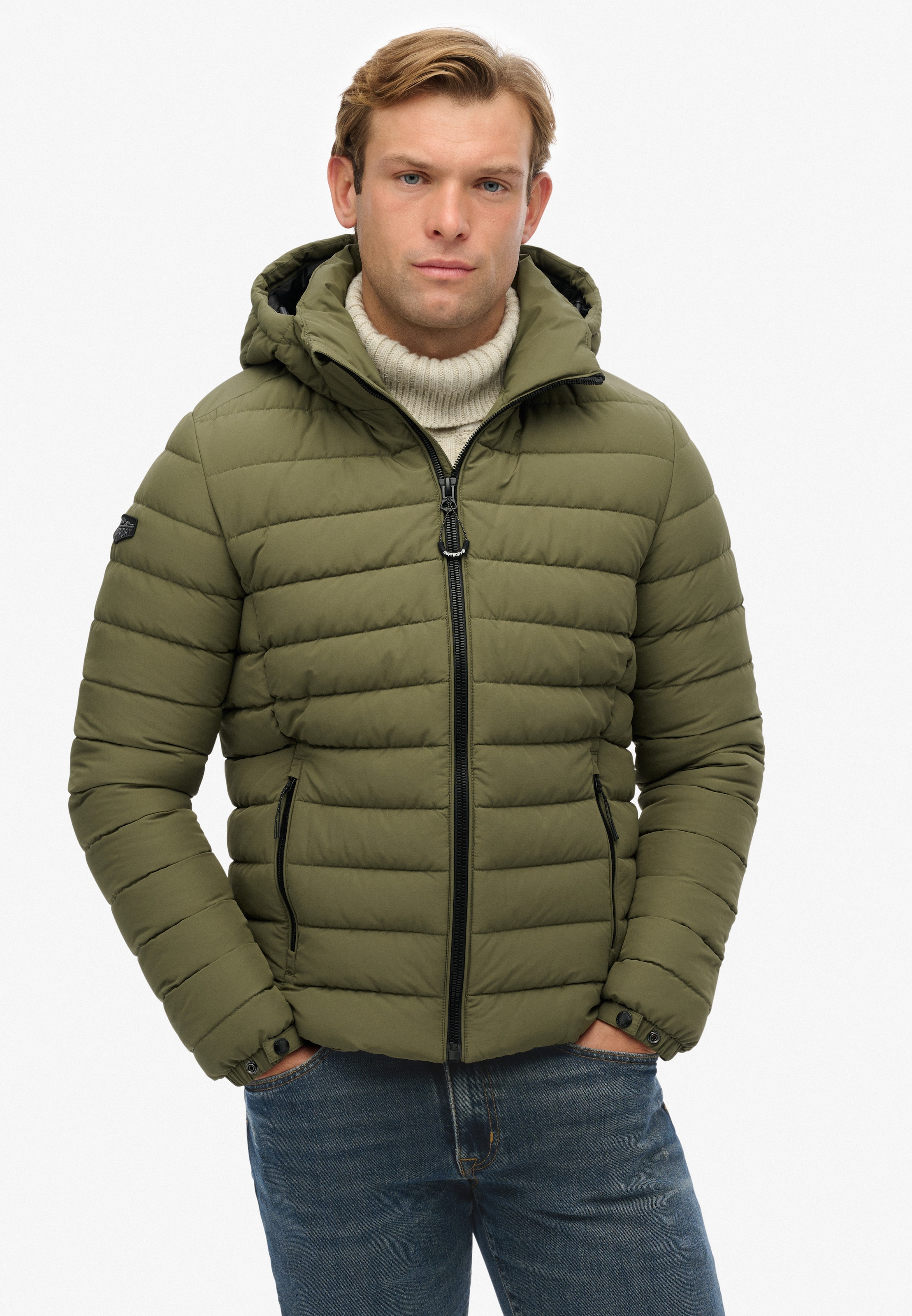 Superdry Steppjacke "HOODED FUJI PADDED JACKET" mit Kapuze Slim Fit, aus Polyester, mit Reißverschluss, pflegeleicht