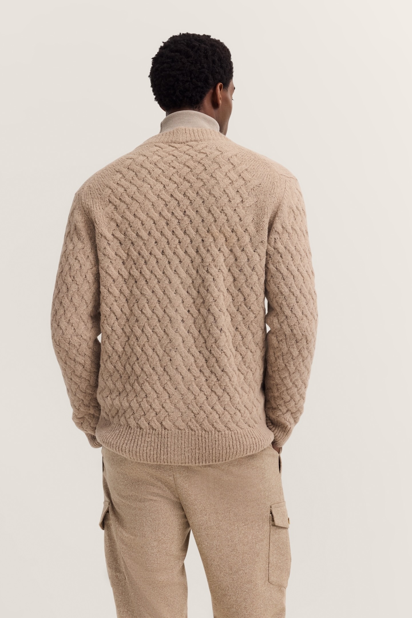 bugatti Cardigan »Regular Fit«, mit V-Ausschnitt & Flechtoptik