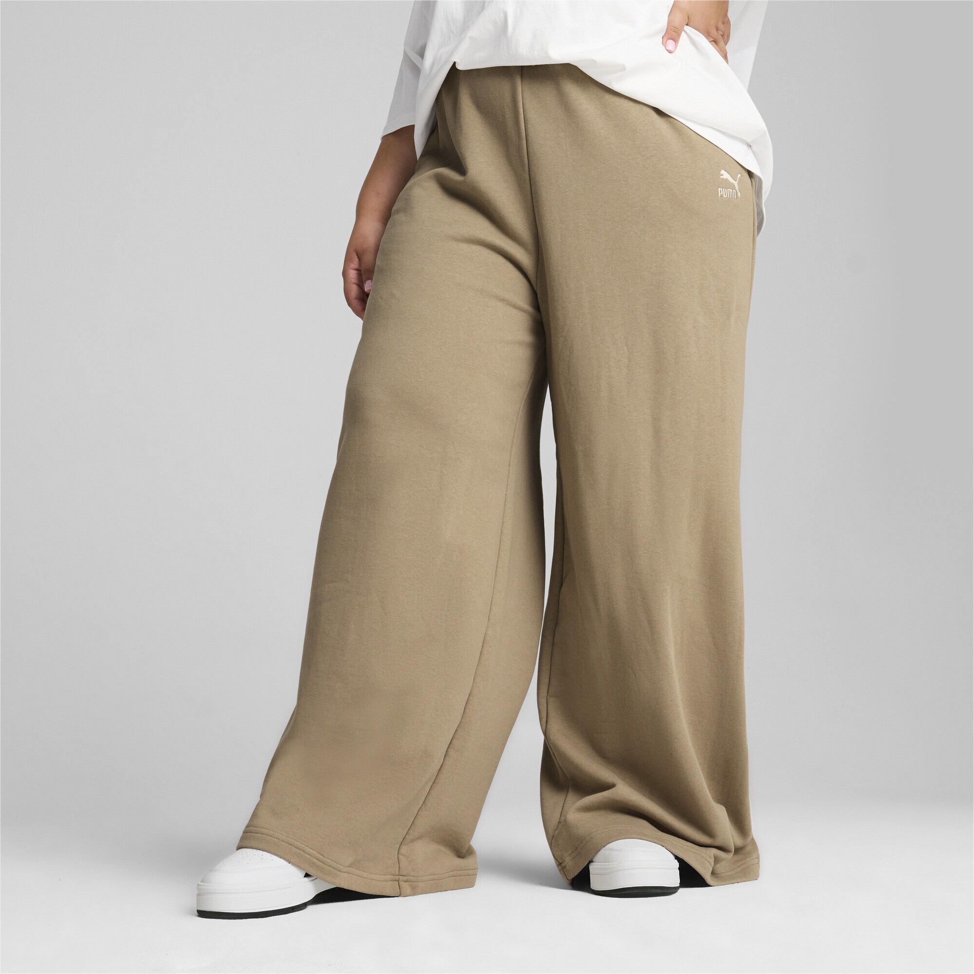 PUMA Sporthose »BETTER CLASSICS Jogginghose Damen«