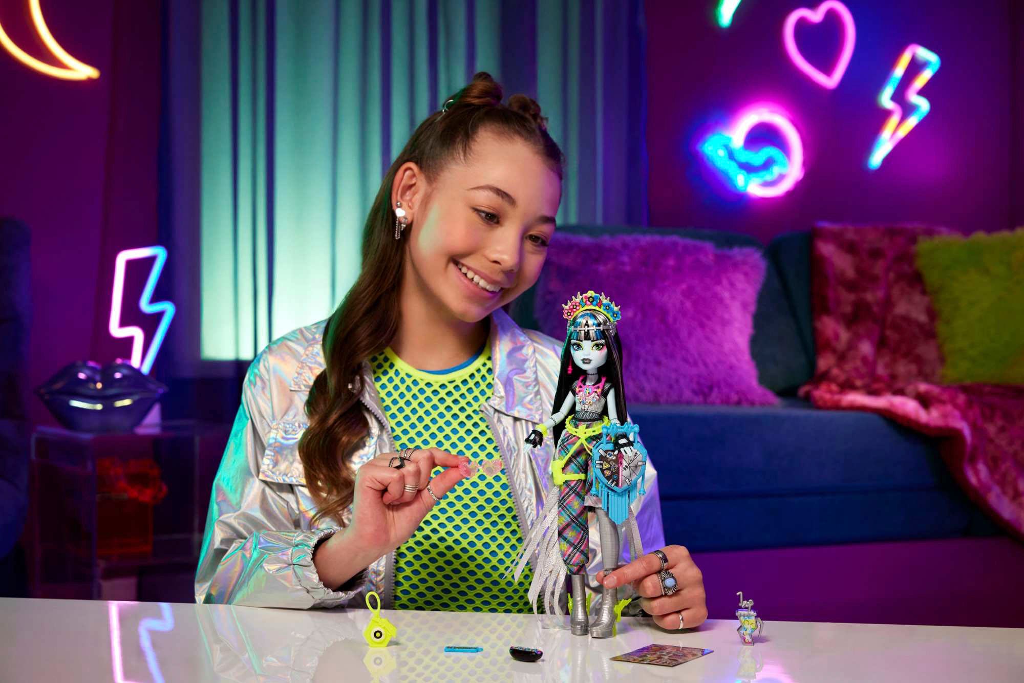 MonsterHigh™ Anziehpuppe »Monsterfest Frankie Stein mit Festival-Outfit«