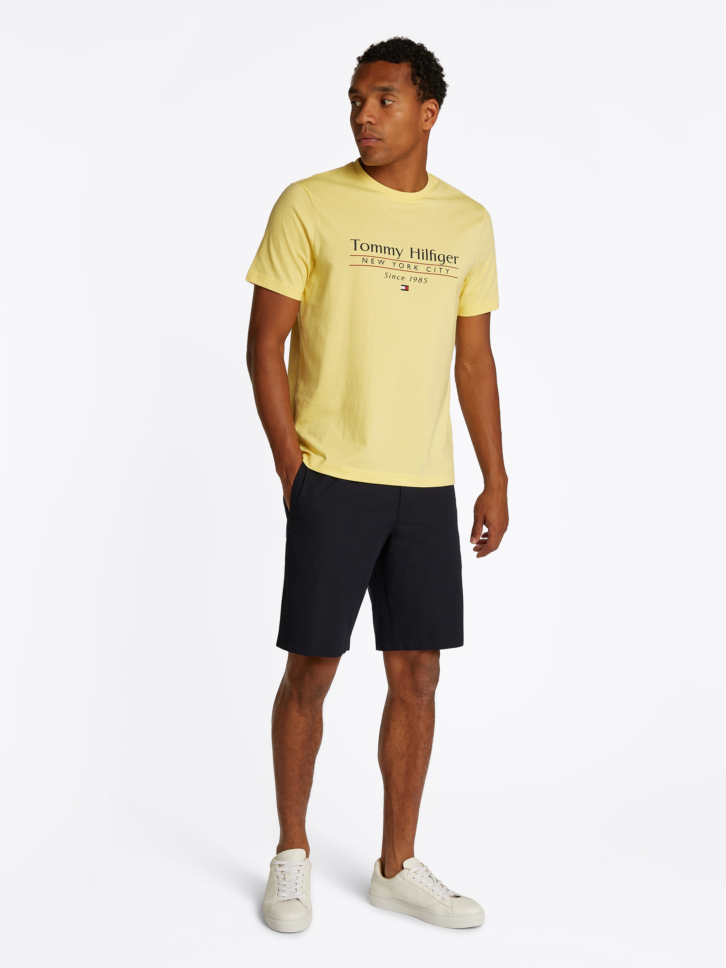 Tommy Hilfiger T-Shirt »HILFIGER CENTER STACK TEE«, mit großem Schriftprint