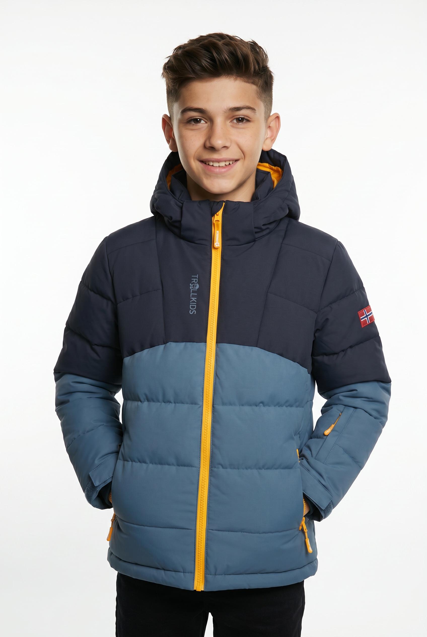 TROLLKIDS Funktionsjacke »KIDS GRYLLEFJORD JACKET« mit Kapuze für sportliche Aktivitäten und Outdoor-Abenteuer, winddicht
