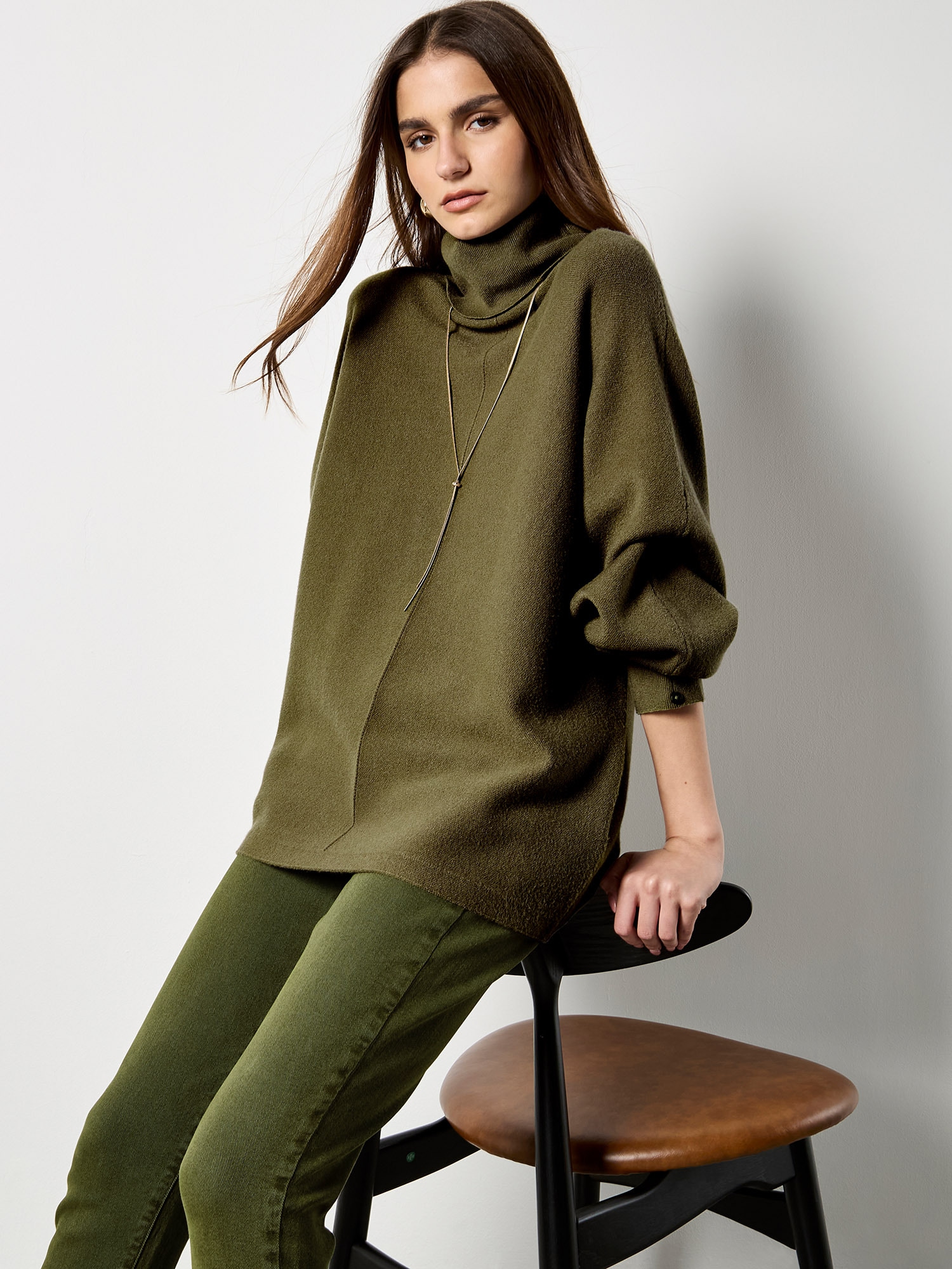 Apricot Fledermauspullover »Apricot Rollkragenpullover mit übergroßen Fledermausärmeln«