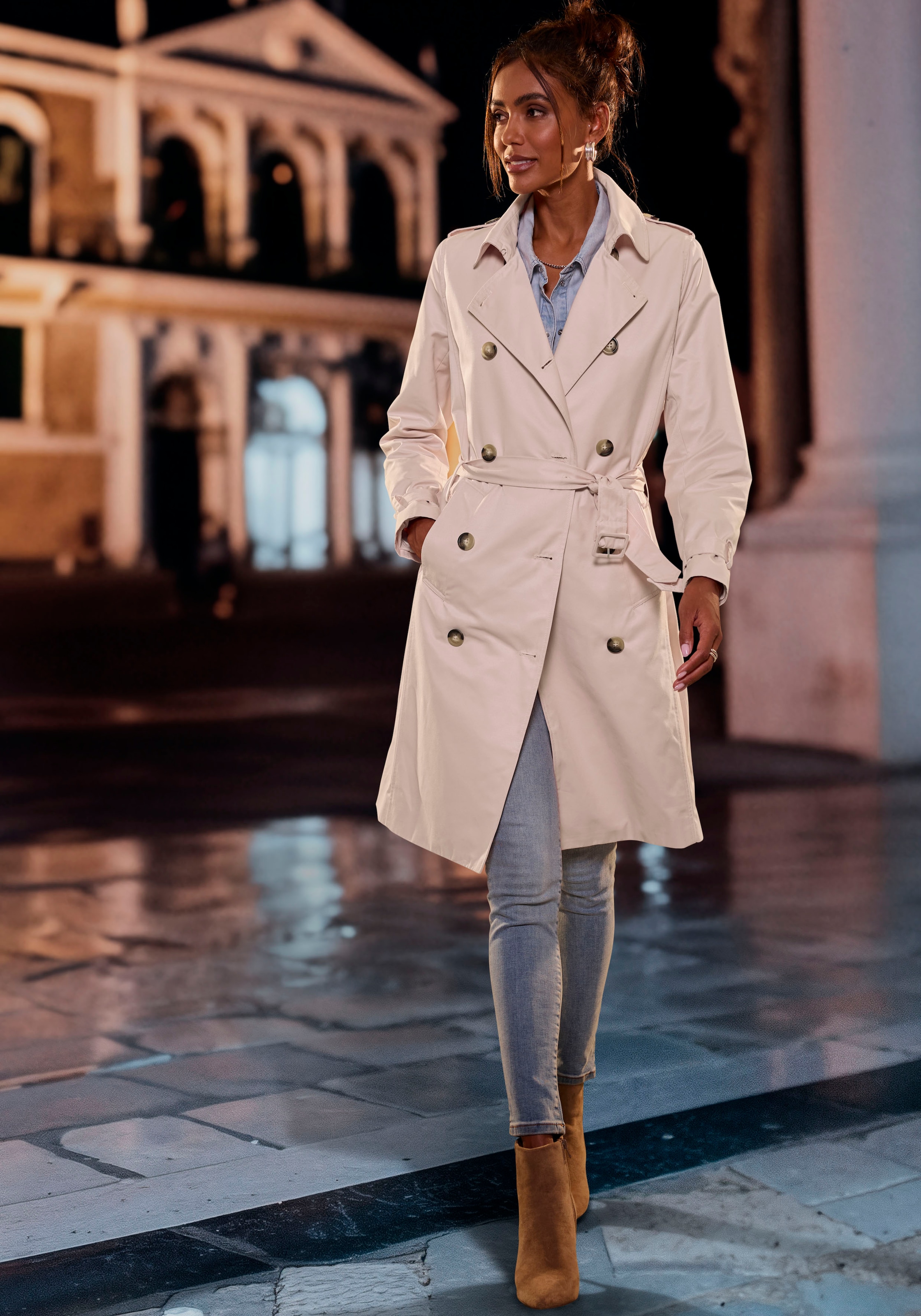 LASCANA Trenchcoat, mit Passe, pflegeleichter Materialmix