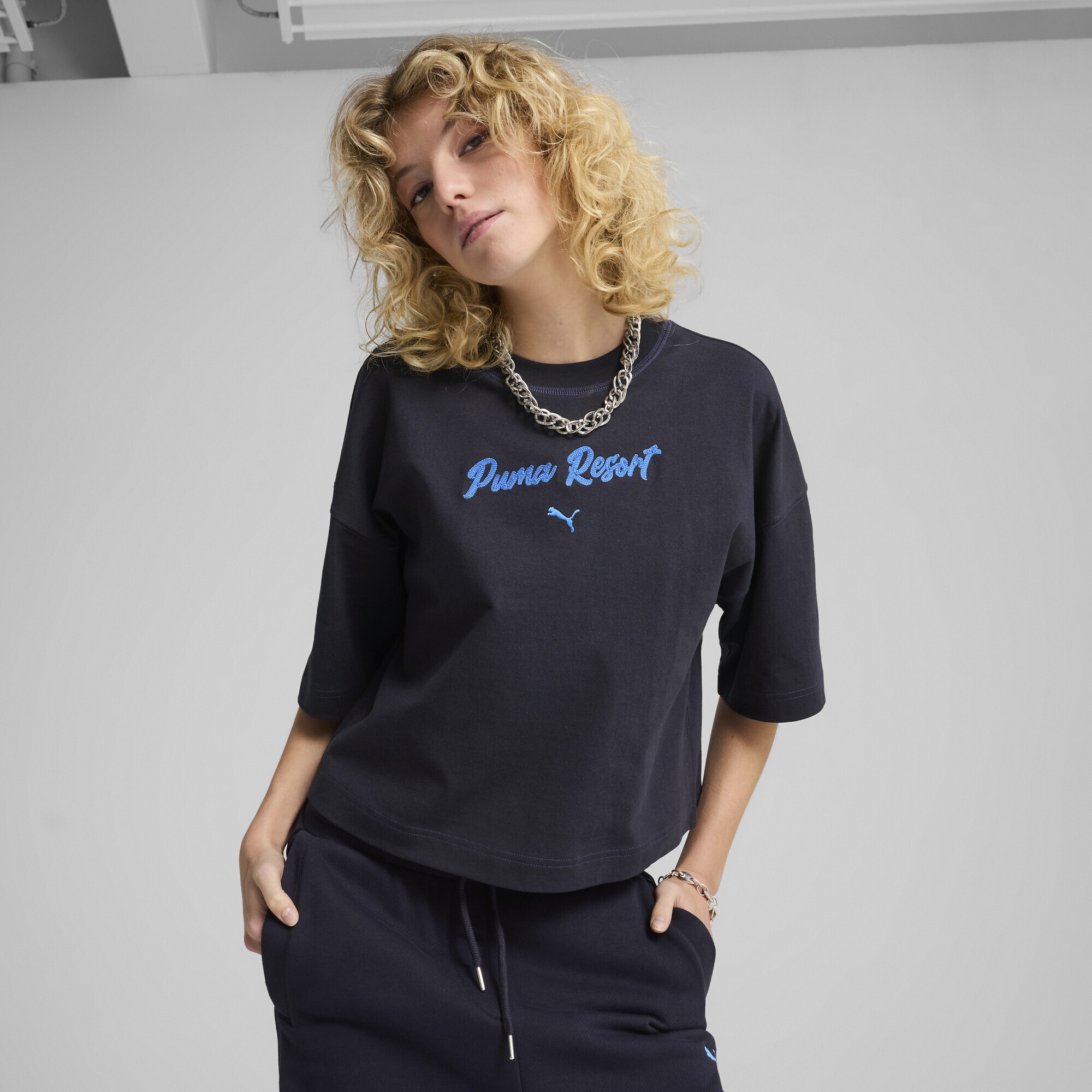 PUMA T-Shirt »PREMIUM ESS Oversized-T-Shirt mit Grafik Damen«