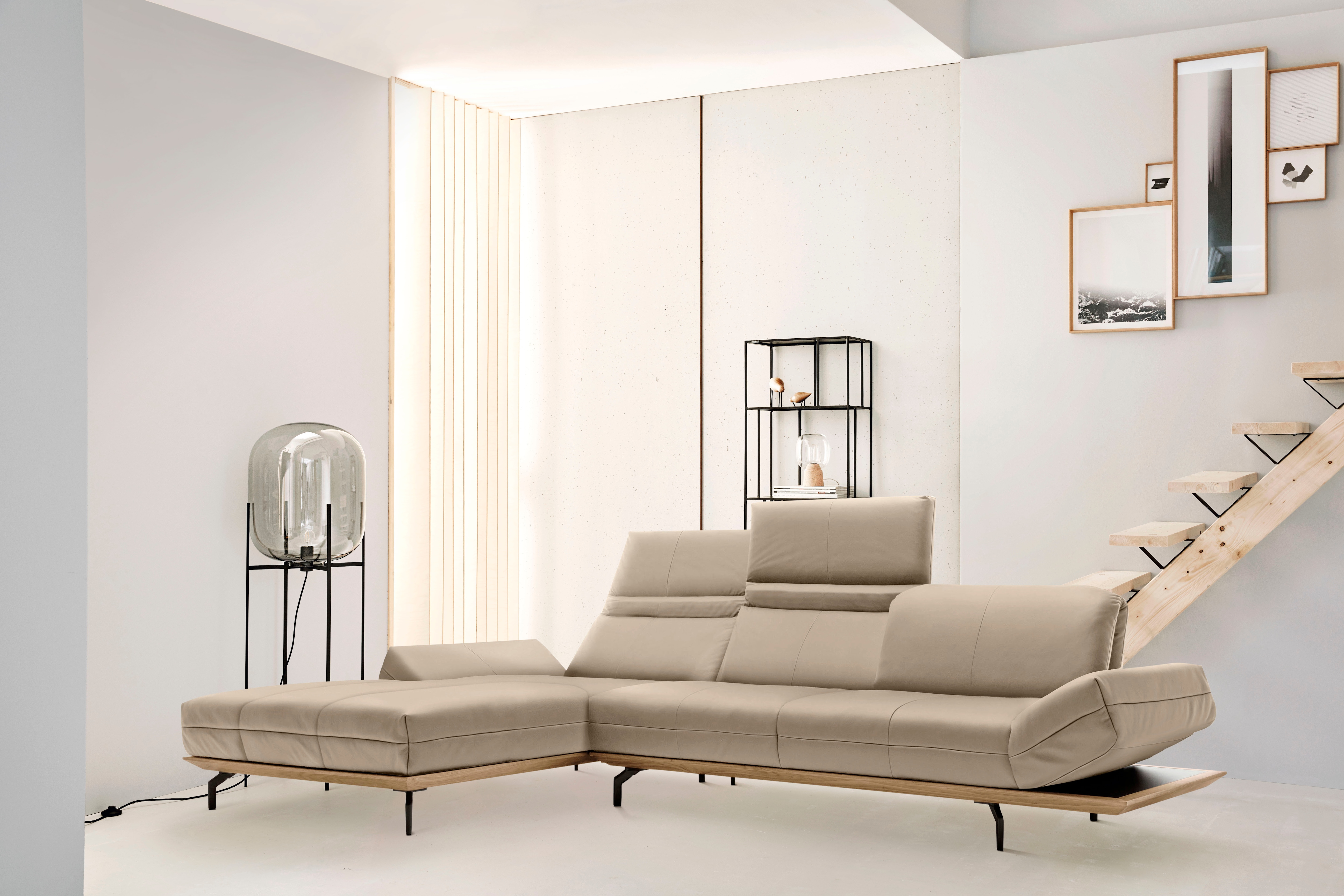 Creation BY ROLF BENZ Ecksofa "CR.420, Designecksofa, L-Form" in 2 Qualitäten, Holzrahmen in Eiche Natur oder Nußbaum, Breite 293 cm
