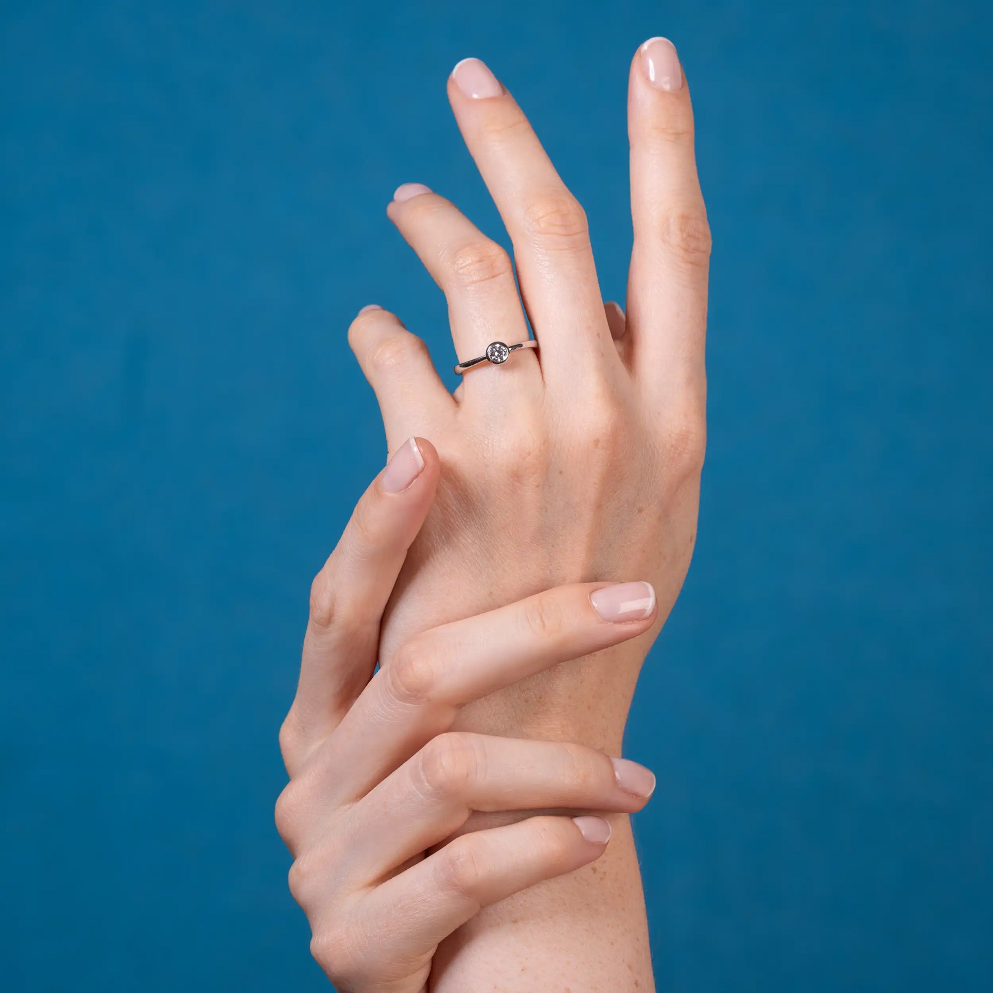 LYOMI Fingerring »585/- Weißgold 1 synth. Diam. 0,25 ct.«