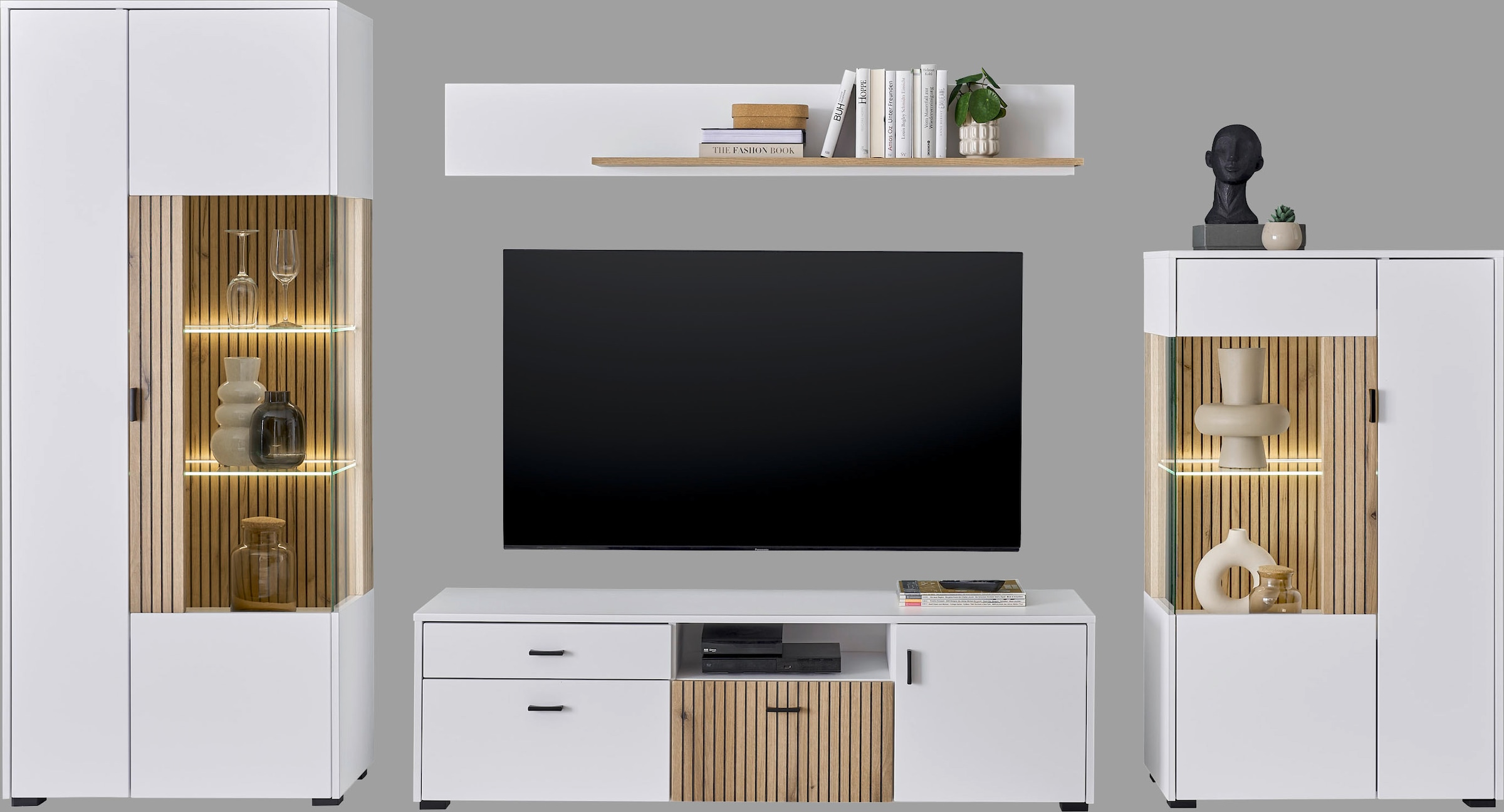 INOSIGN Wohnwand »HUDSON«, (Set, 4 St.), mit moderner Rillenoptik, Griffe aus Metall (Schwarz), Breite 320 cm