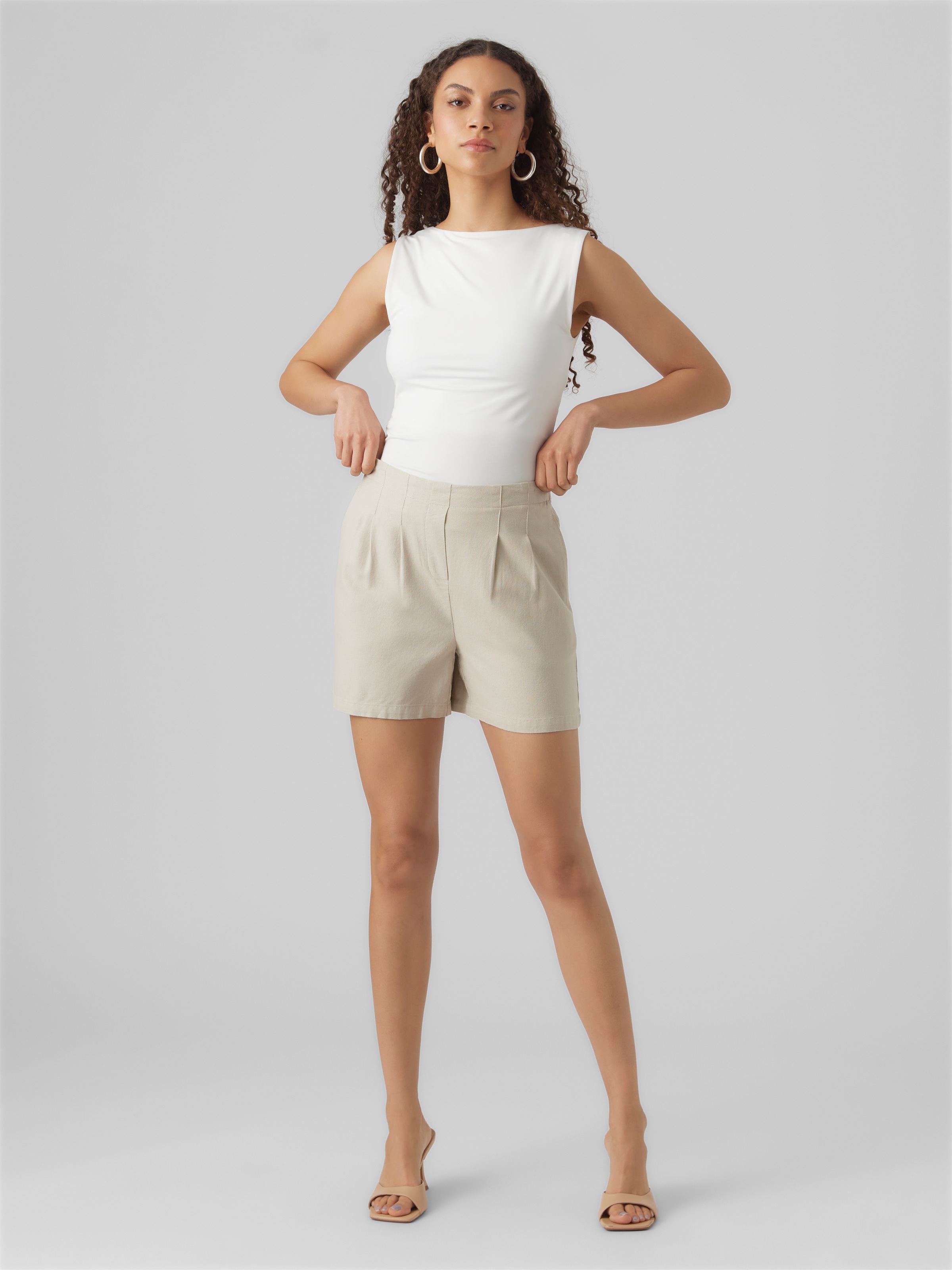 Thumbnail - Vero Moda Shorts "VMJESMILO HW SHORTS WVN NOOS", mit Leinen