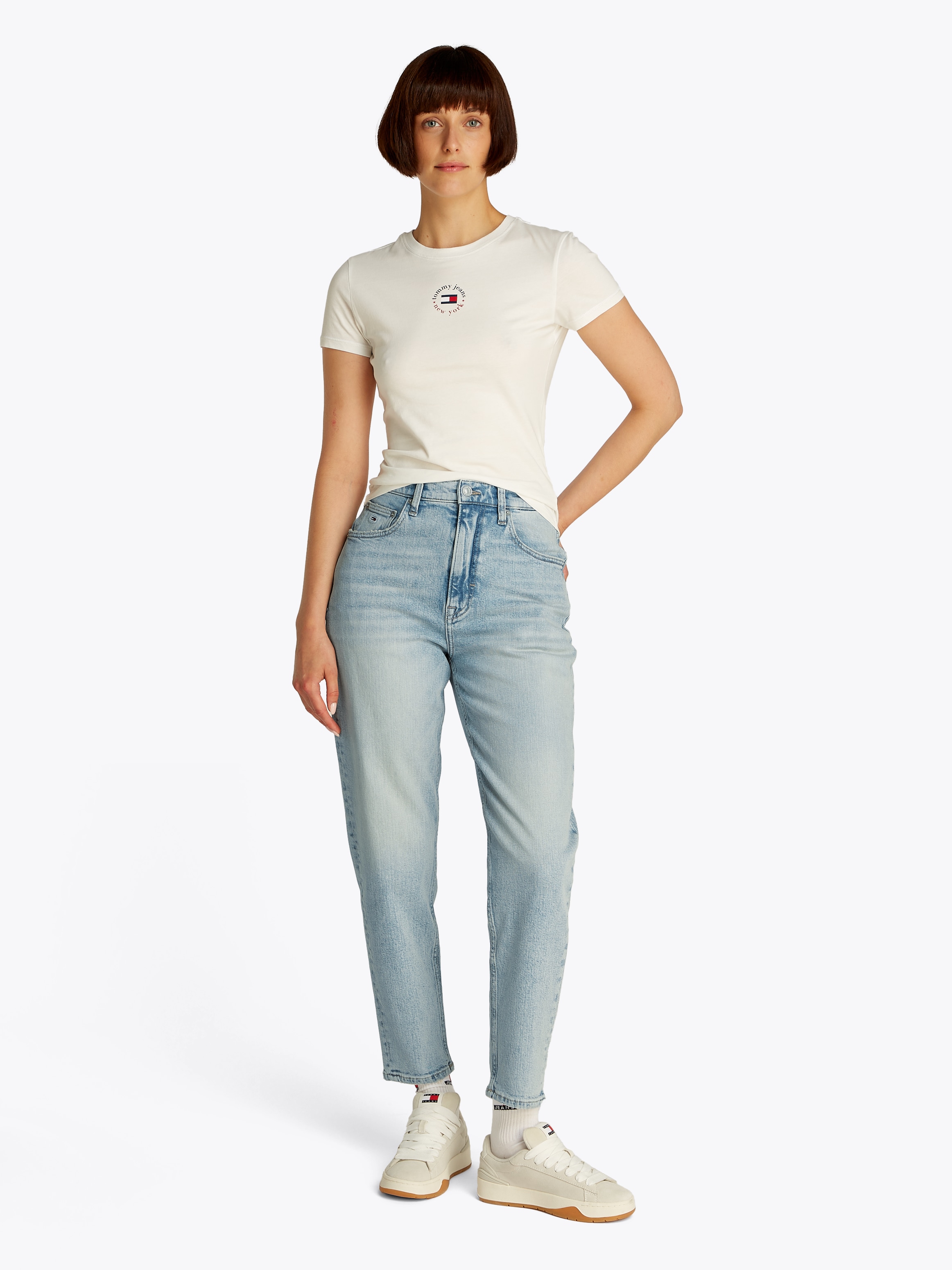 Tommy Jeans Mom-Jeans »MOM JEAN UH TPR«, mit Logo-Stickereien, in knöchelfreier Länge