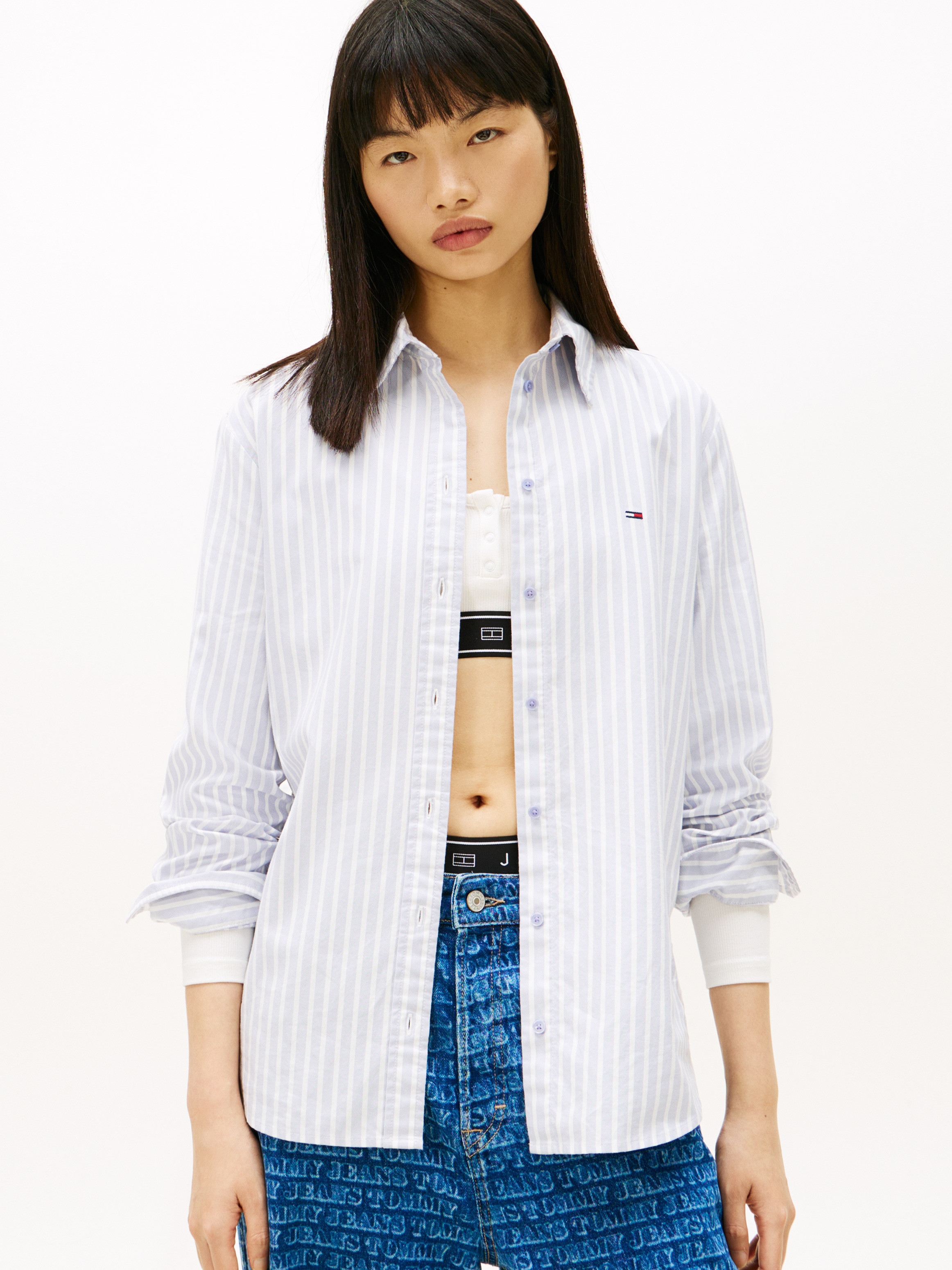 Tommy Jeans Hemdbluse "TJW REG OXFORD SHIRT" mit Logostickerei, abgerundete günstig online kaufen