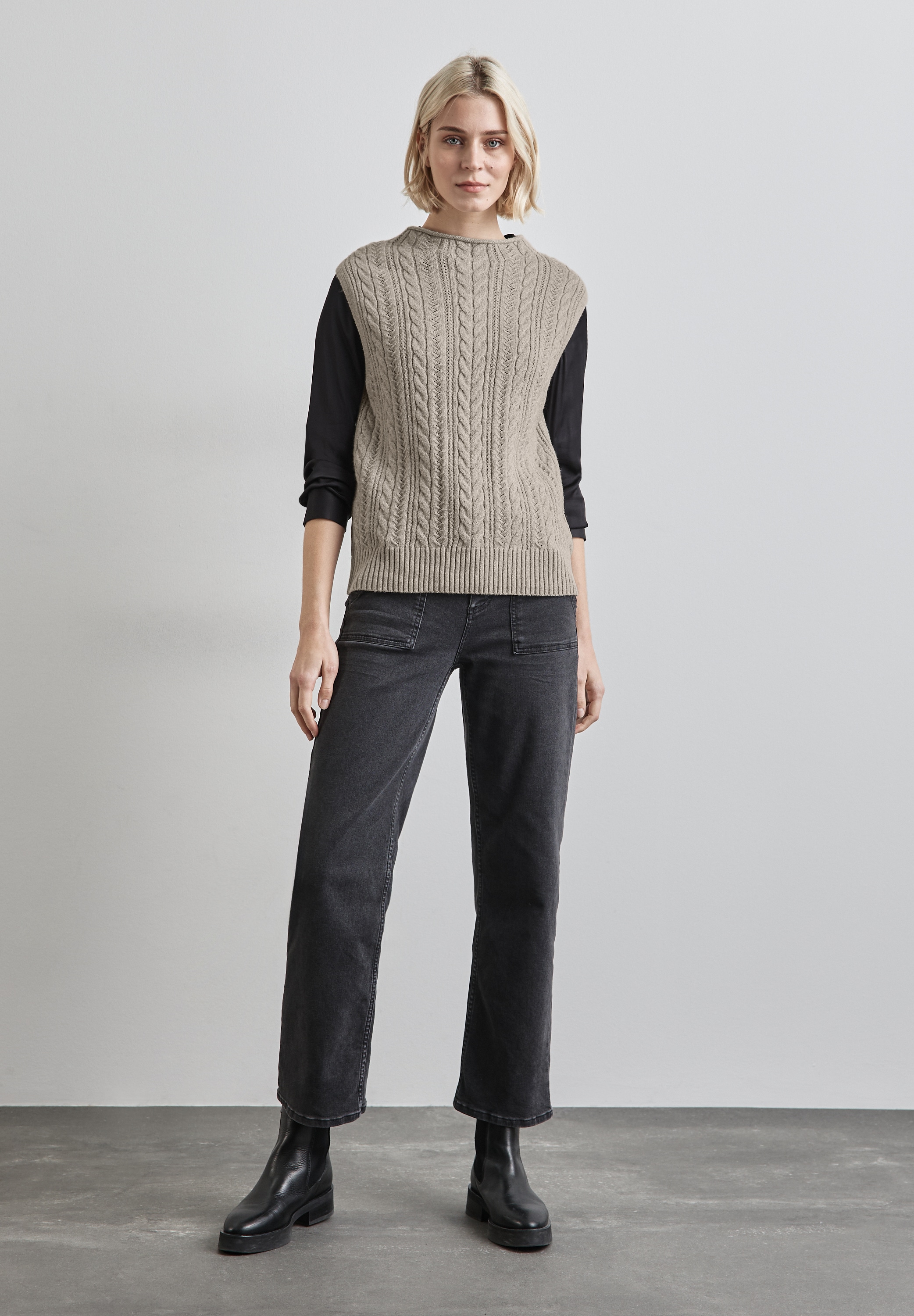 STREET ONE Kurzarmpullover, mit Stehkragen