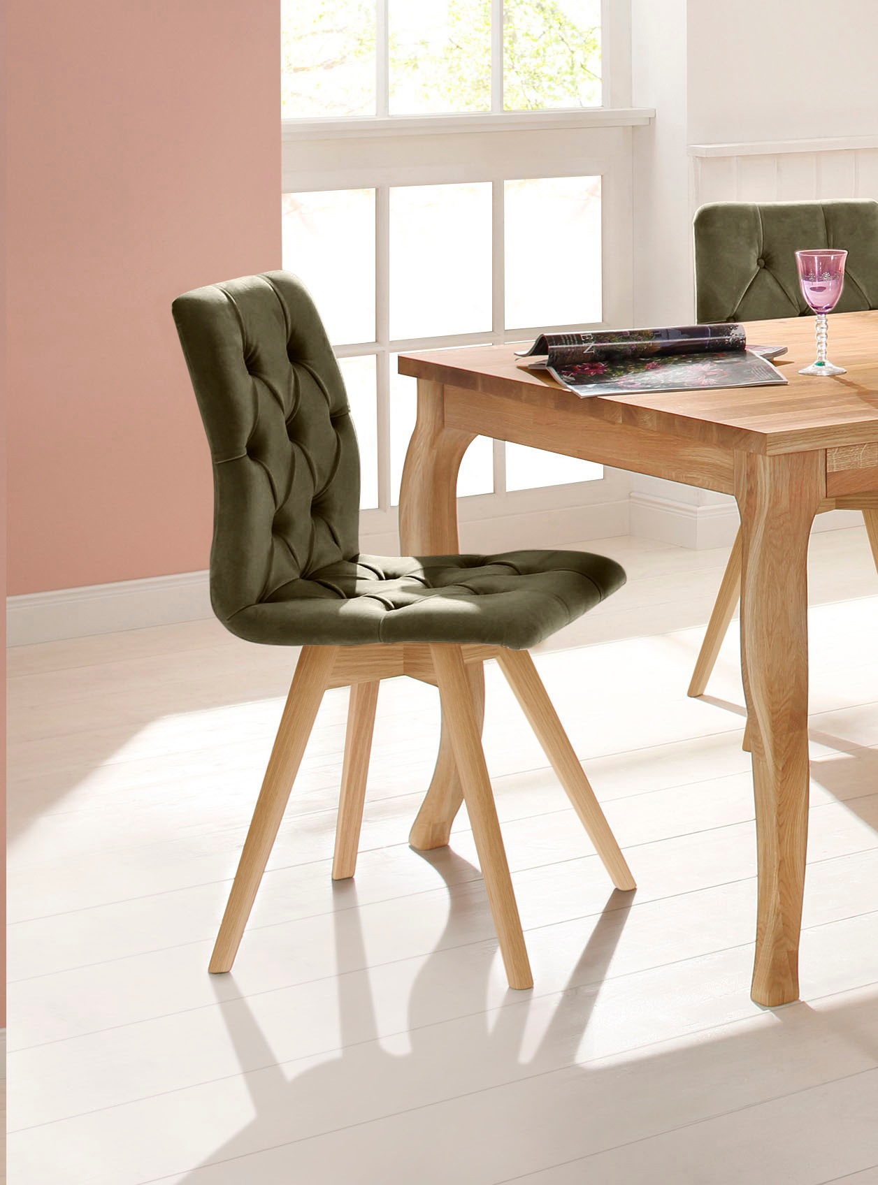 andas Esszimmerstuhl »Rania«, (Set), 2 St., Samtoptik, im 2er/4er/6er Set, Massivholzbeinen
