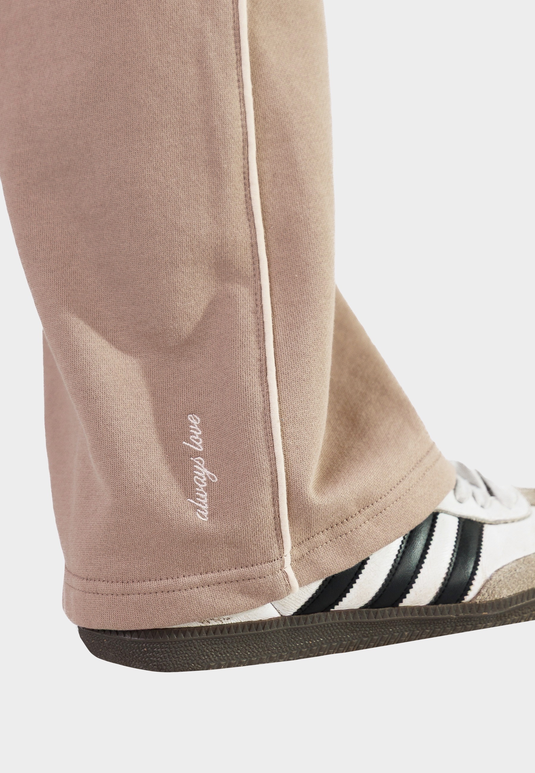 Kleinigkeit Sweathose »Kleinigkeit Comforty Perry Pants«