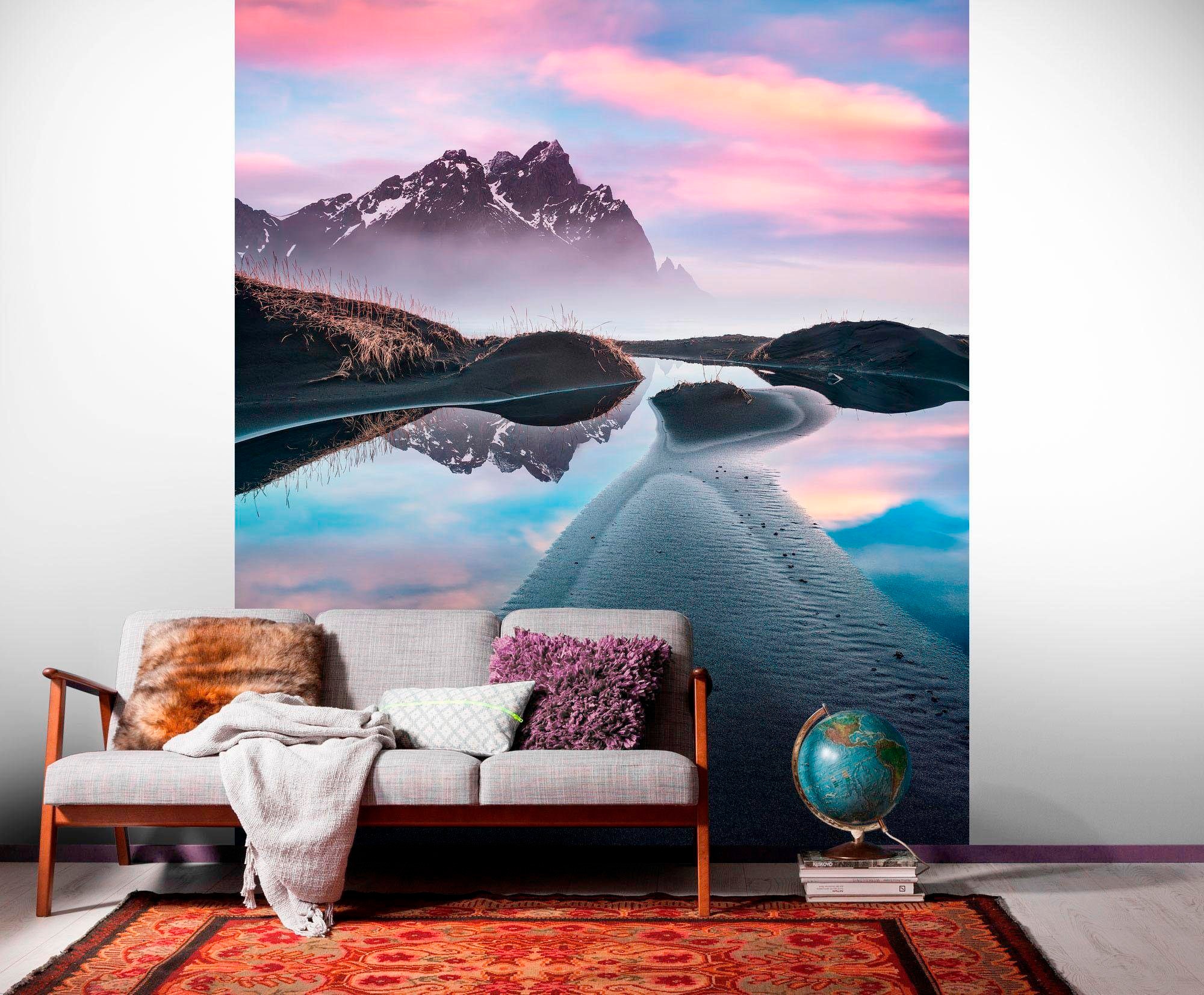 Komar Vliestapete »Digitaldruck Vlies -  Glowing Vestrahorn - Größe 200 x 250 cm« bedruckt glatt Wohnzimmer, Schlafzimmer
