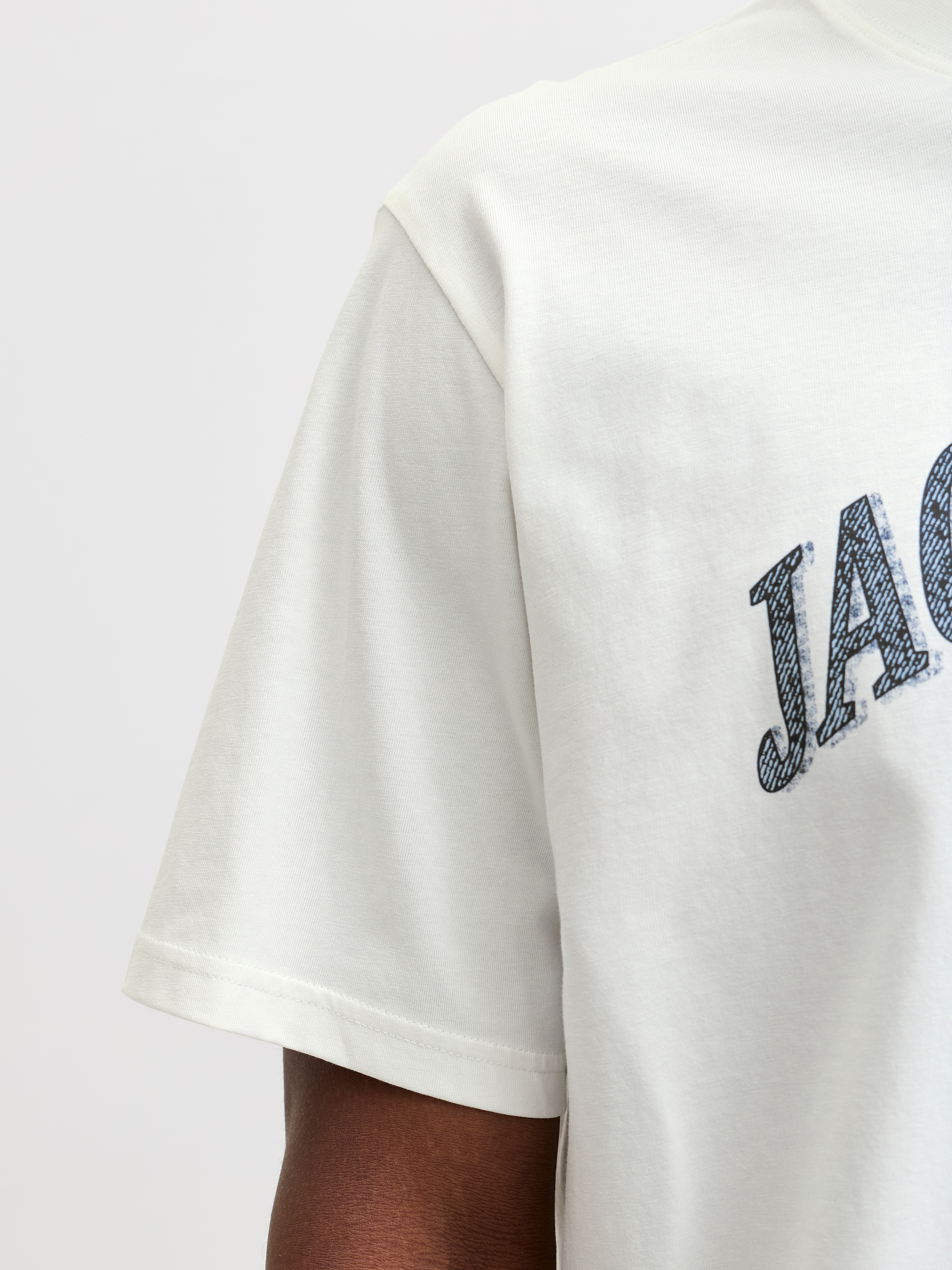 Jack & Jones Rundhalsshirt »JJEDENVER GRAPHIC TEE SS O-NECK SN« mit Logobranding