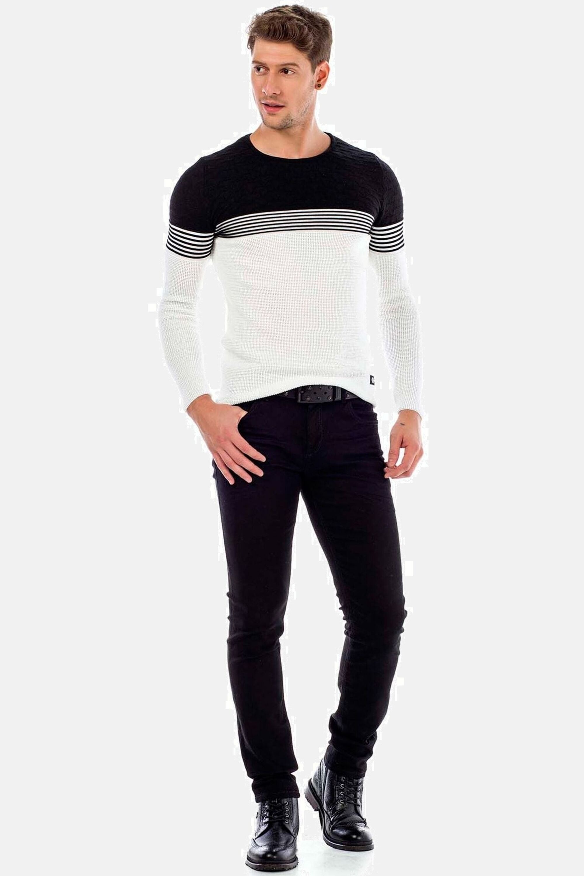 Cipo & Baxx 5-Pocket-Jeans »Jeans«, im Straight Fit