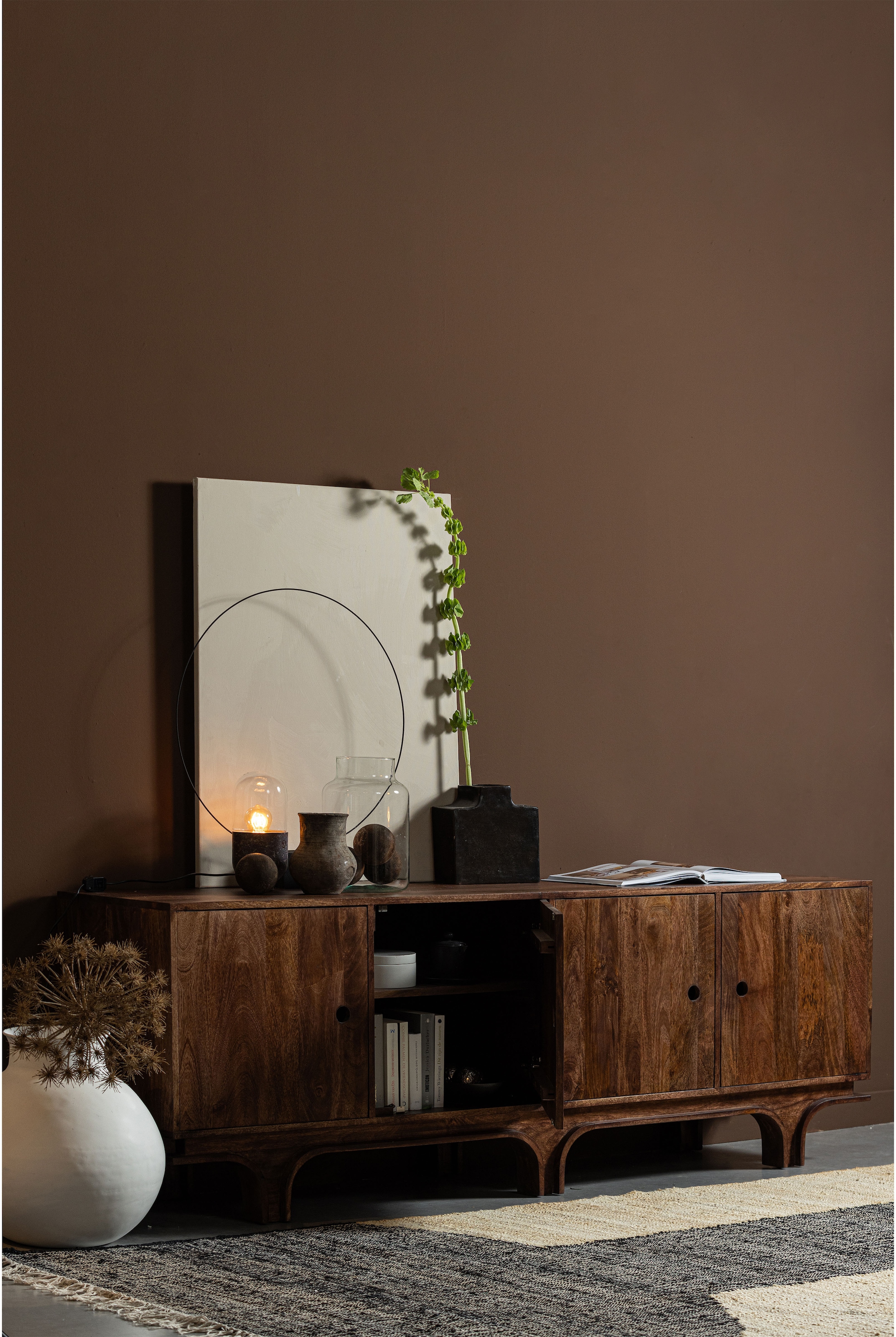 WOOOD Sideboard aus Mangoholznmit markanter Maserung und Unikat-Charakter