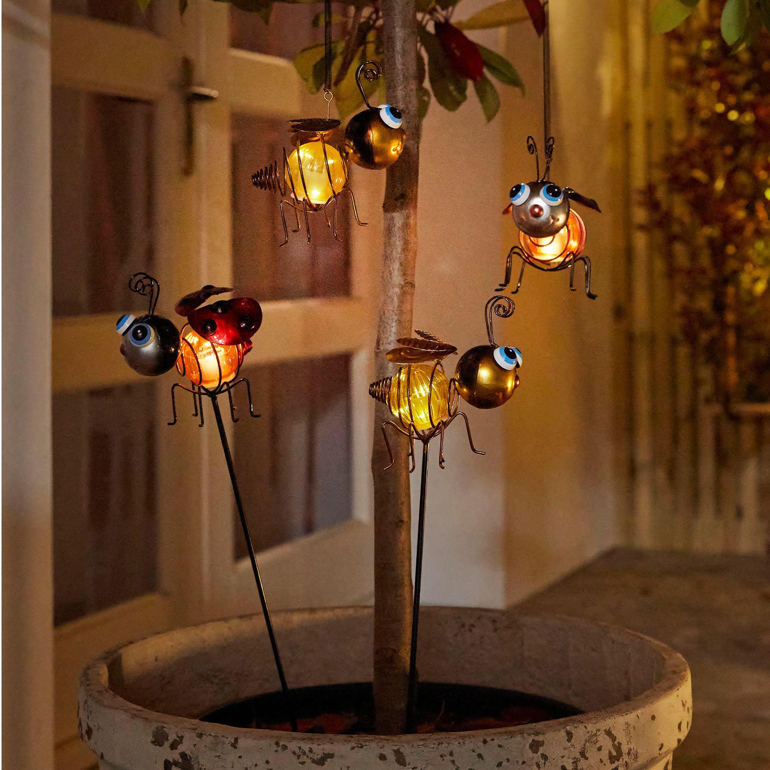 Thumbnail - LUXFORM Gartenleuchte "Solar - 1x Biene und 1x Marienkäfer - 2 Stück" LED-Modul 2 Stk. Dekoratives Gartenornament