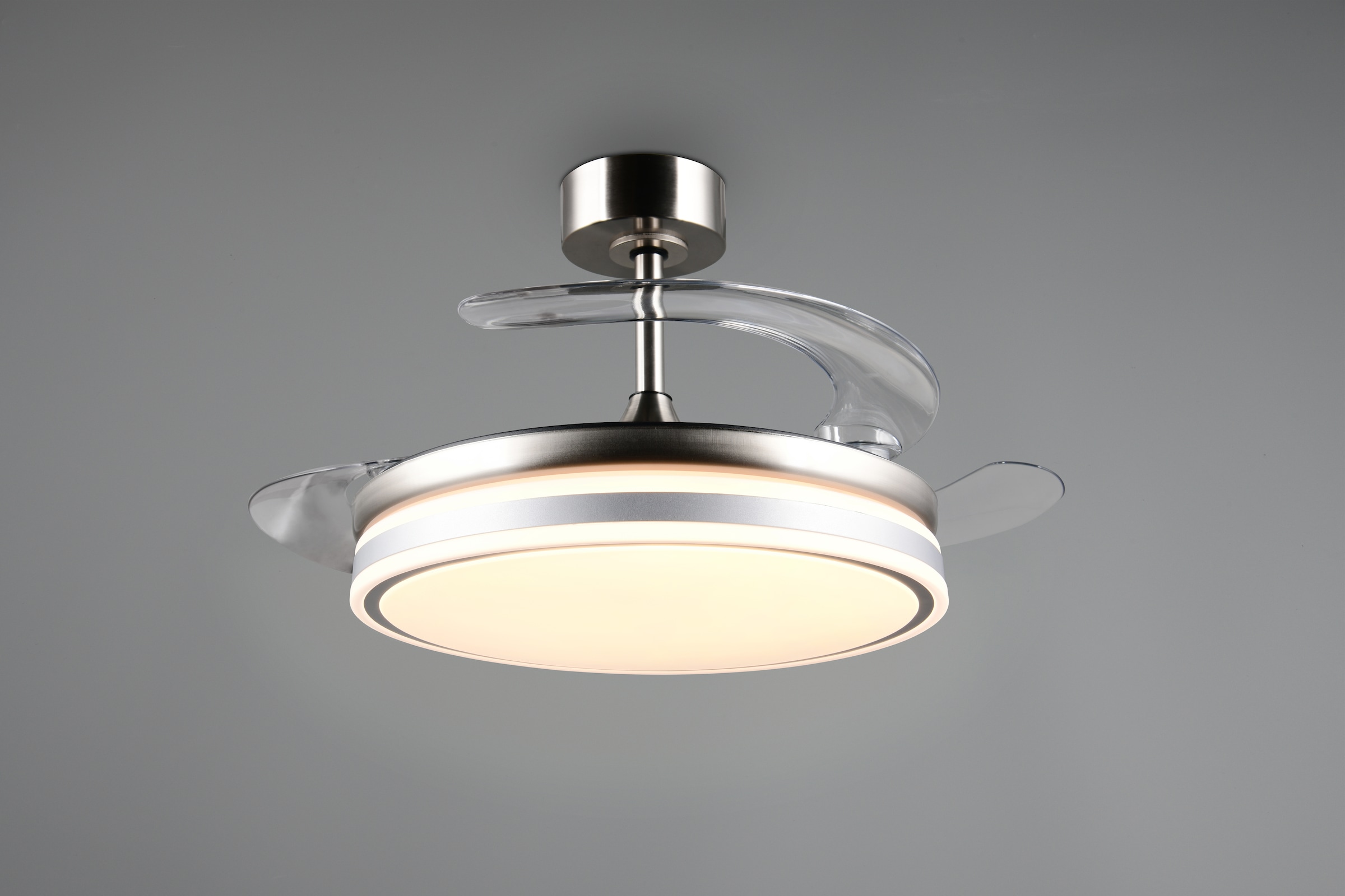 REALITY Leuchten LED Deckenleuchte »VOLDA mit Ventilator, Deckenventilator mit ausklappbaren Flügeln 30W« LED-Board 1 Stk. Farbwechsler | warmweiß - kaltweiß Ø 49-106 cm (aufgeklappt), 6 Stufen, LED 30W CCT dimmbar Timer Fernb.