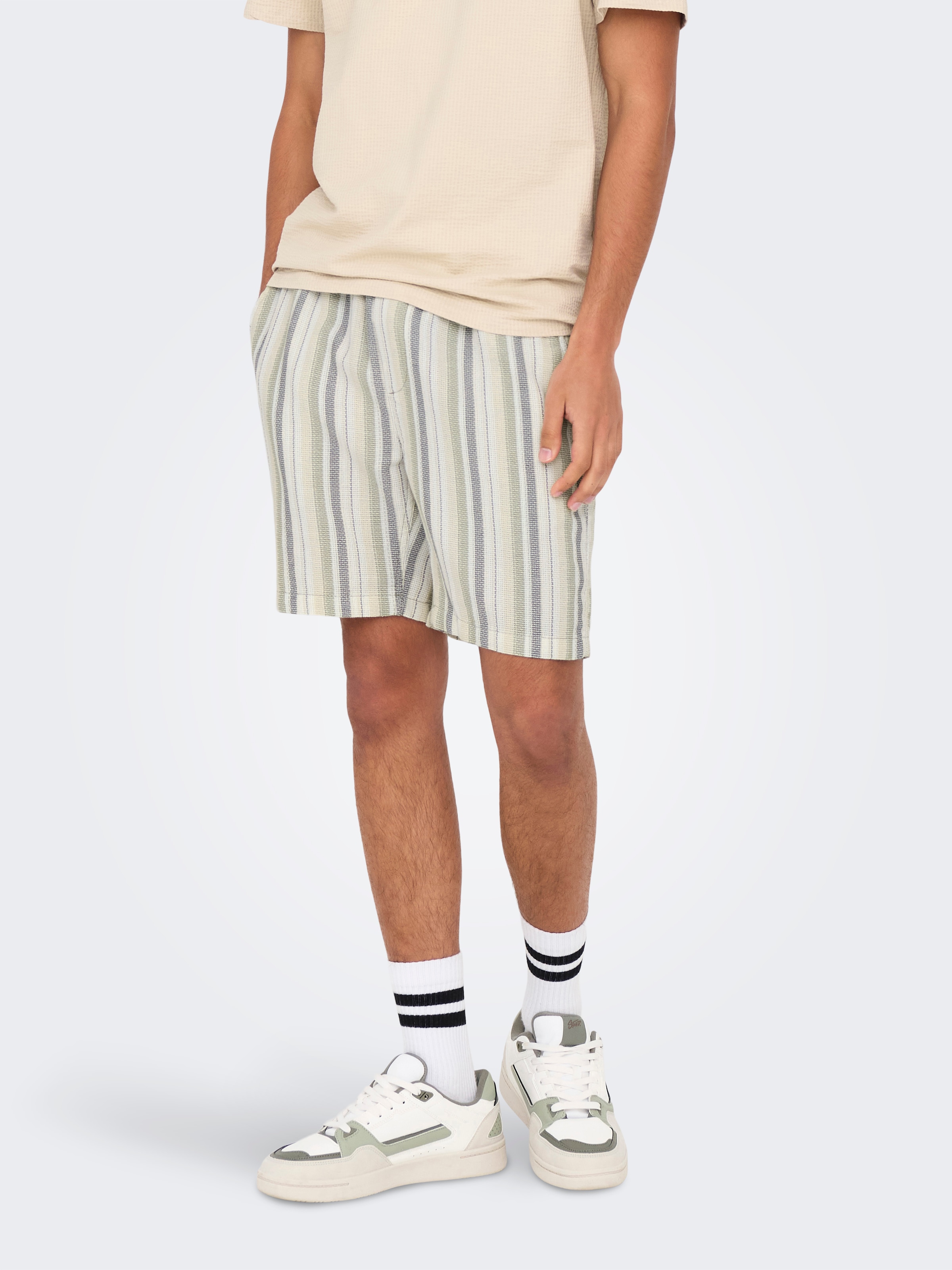ONLY & SONS Shorts "ONSTREV LIFE REG STRU STRIPE SHORTS NOOS"